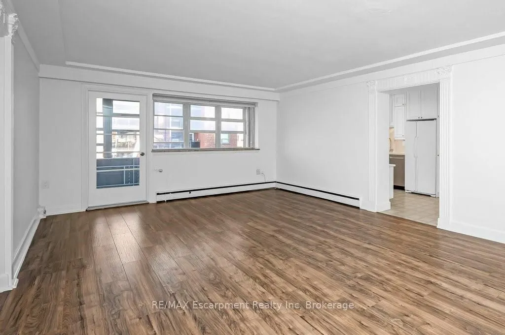 9 Grant Boulevard #201