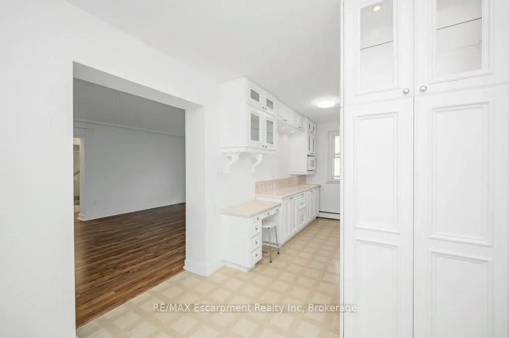 9 Grant Boulevard #201