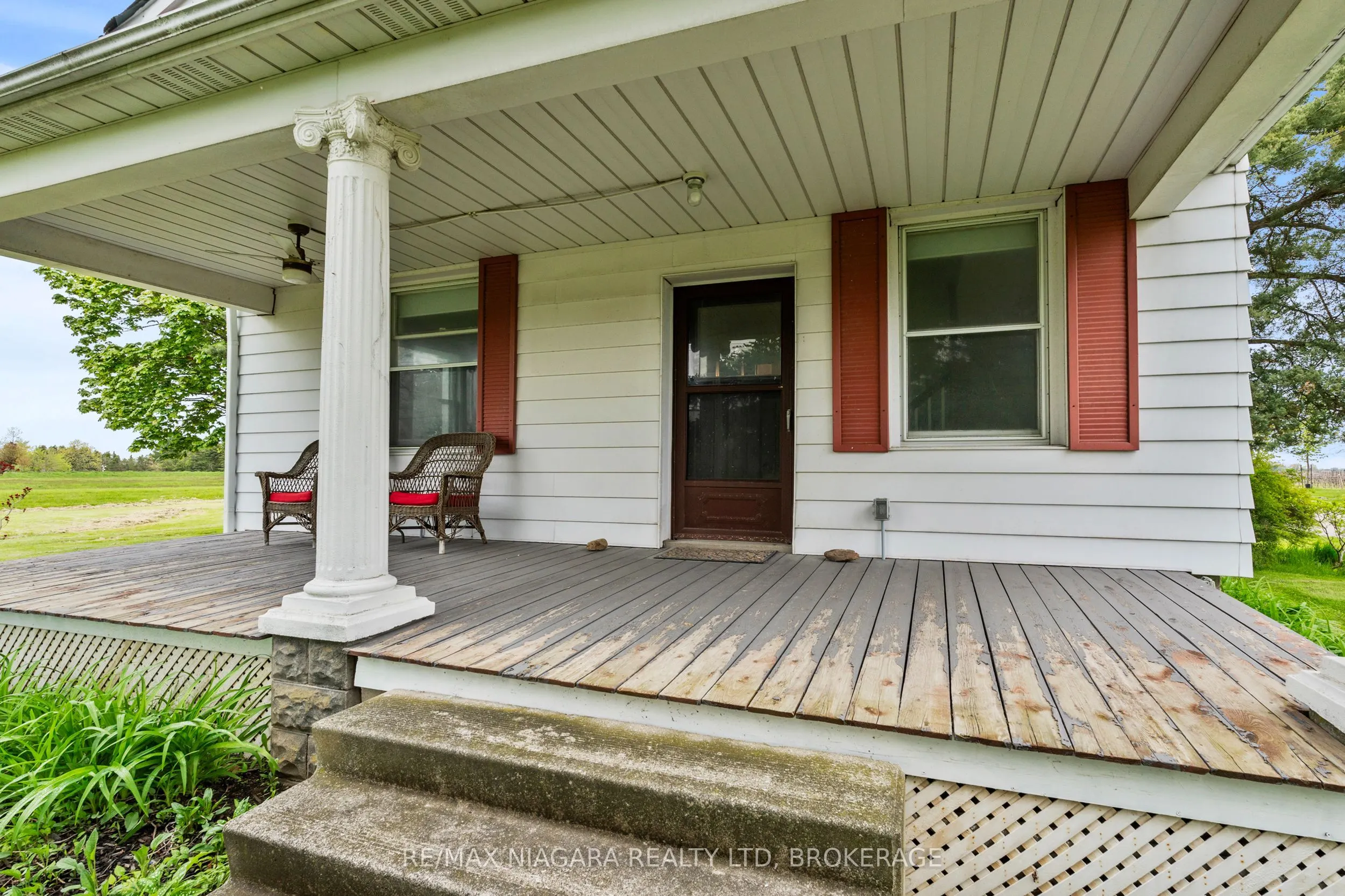 1068 Niagara Stone Road