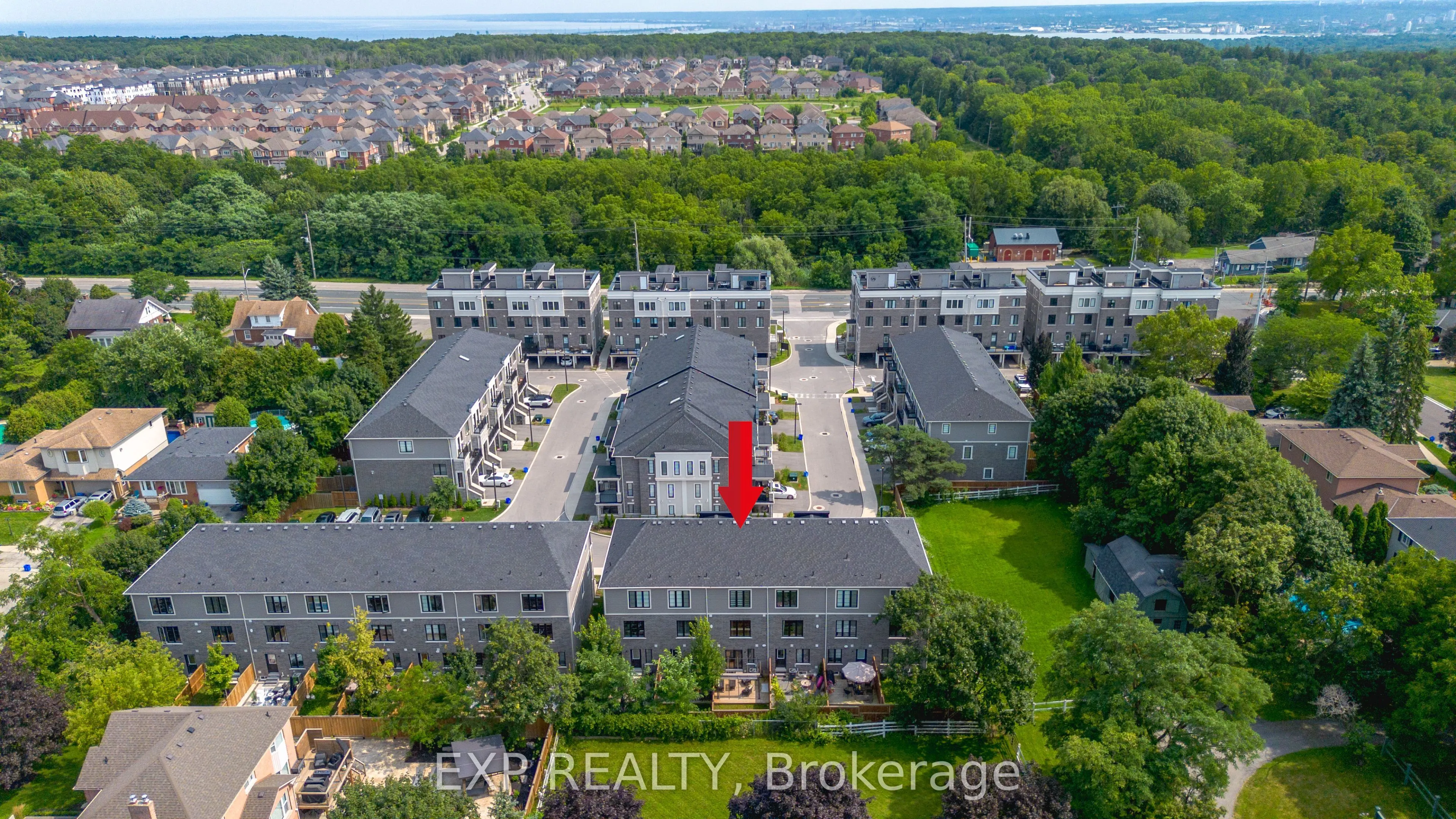 383 Dundas Street E #4