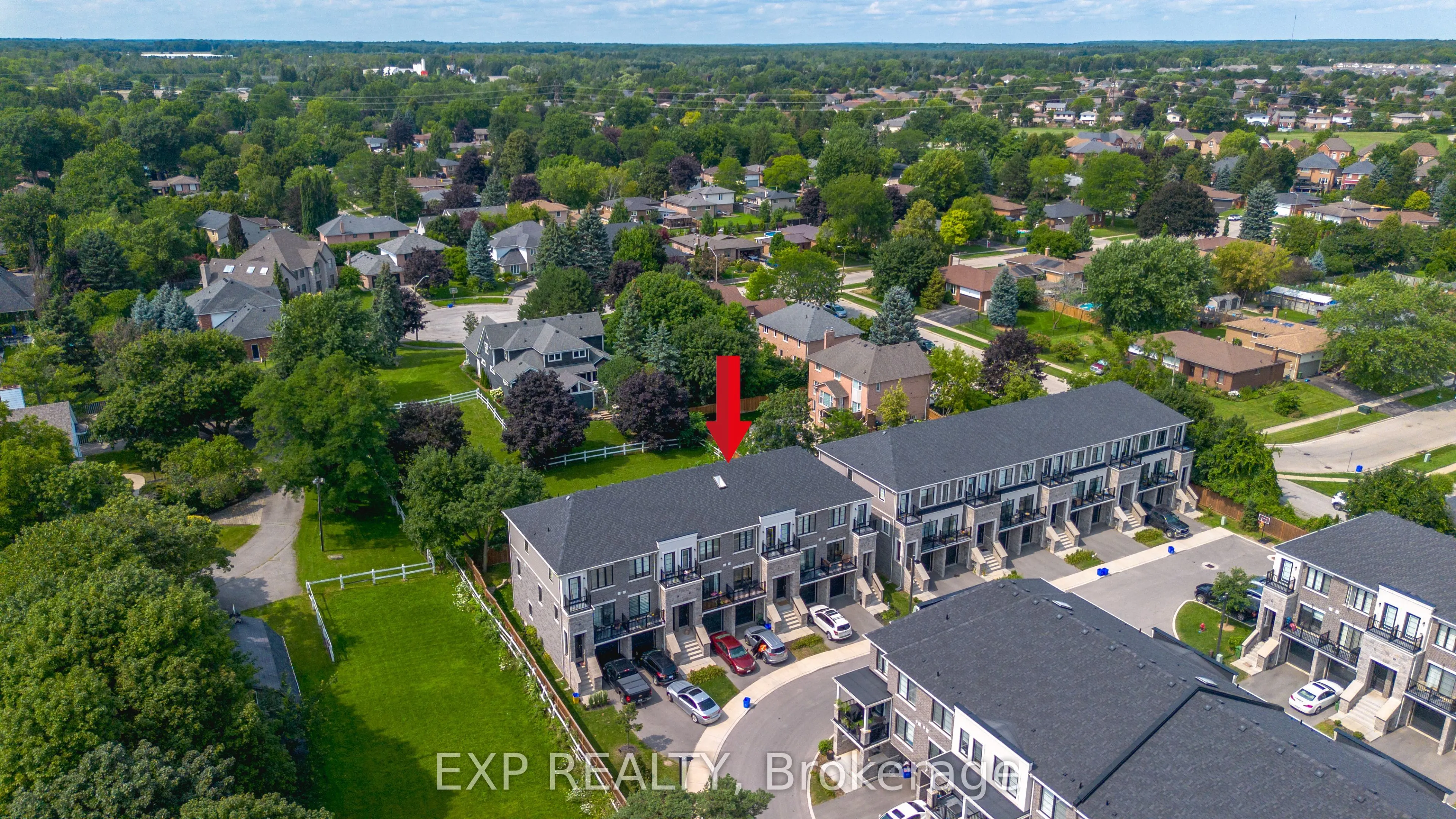 383 Dundas Street E #4