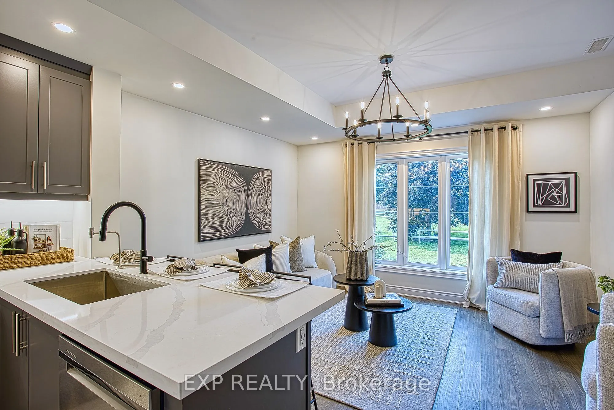 383 Dundas Street E #4