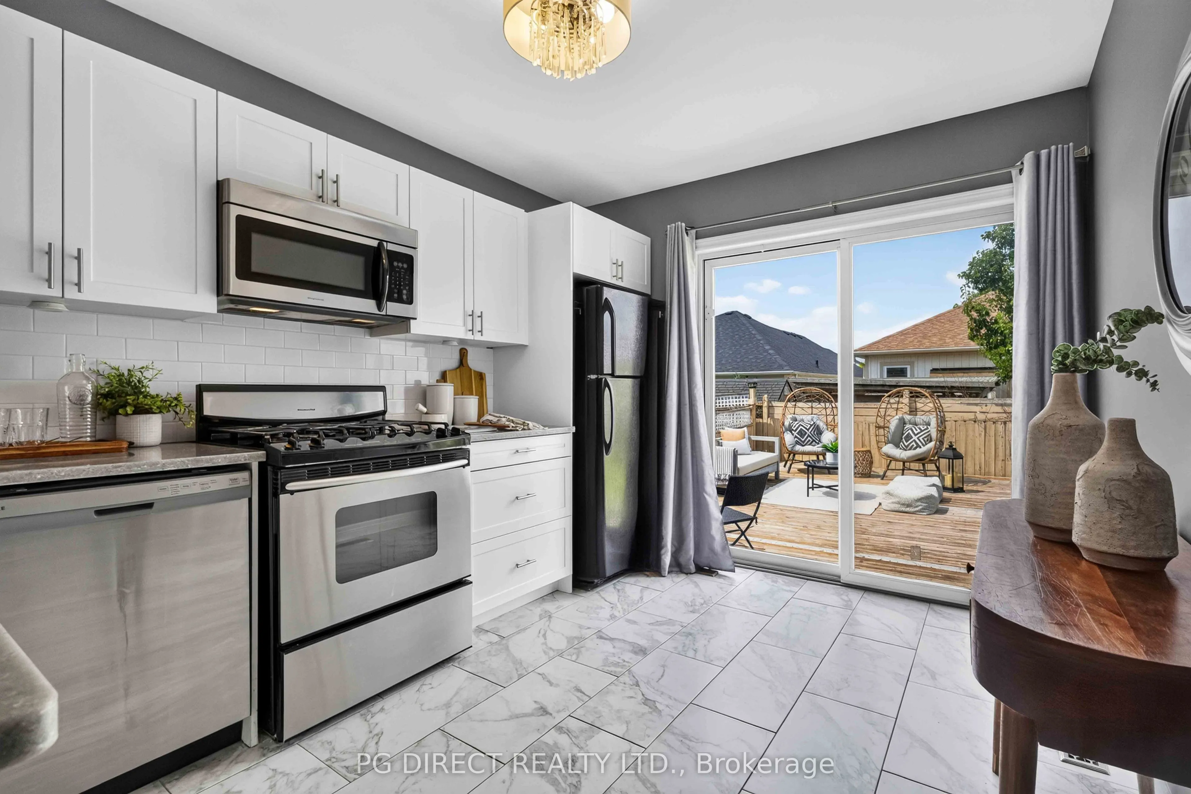 81 Thrushwood Trail