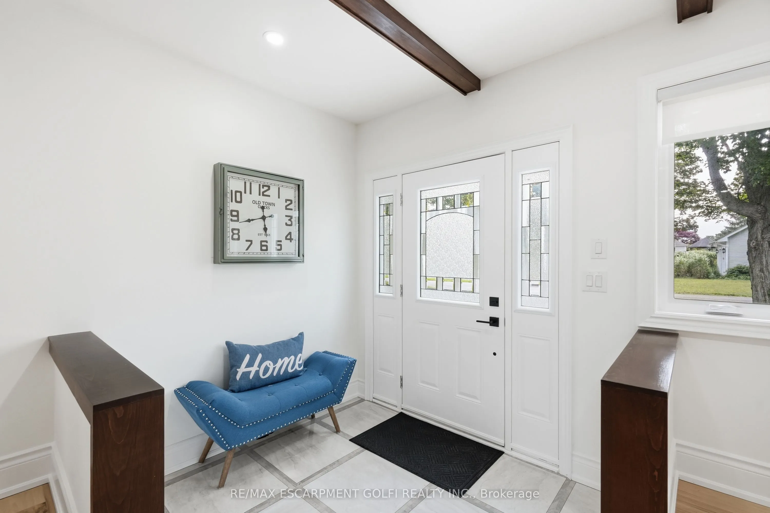 4861 Mapleview Crescent
