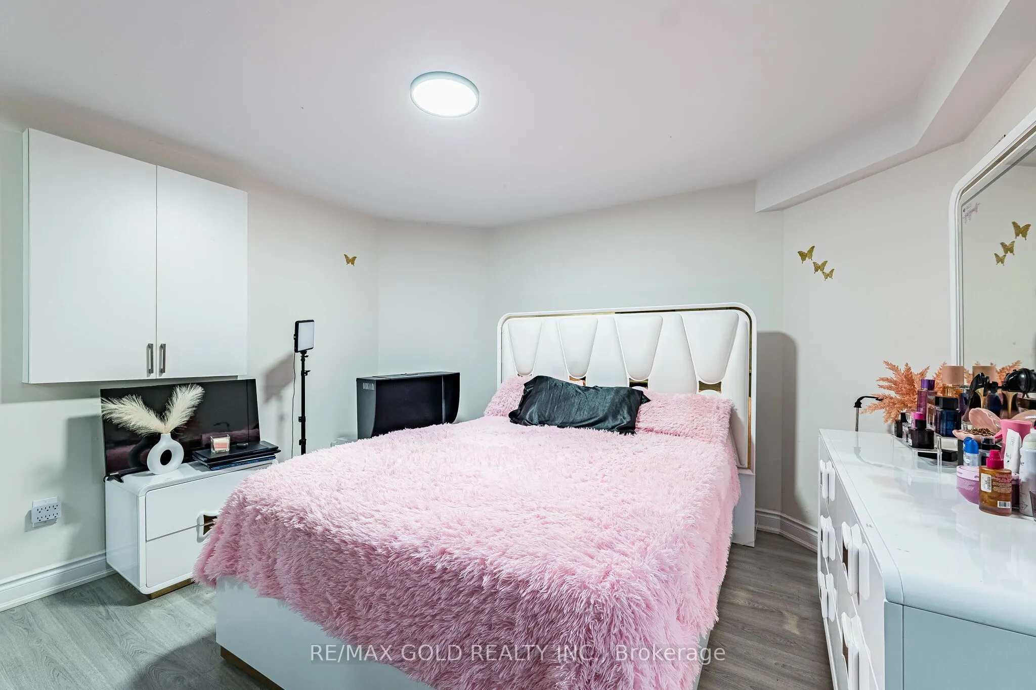 119 Glazebrook Crescent