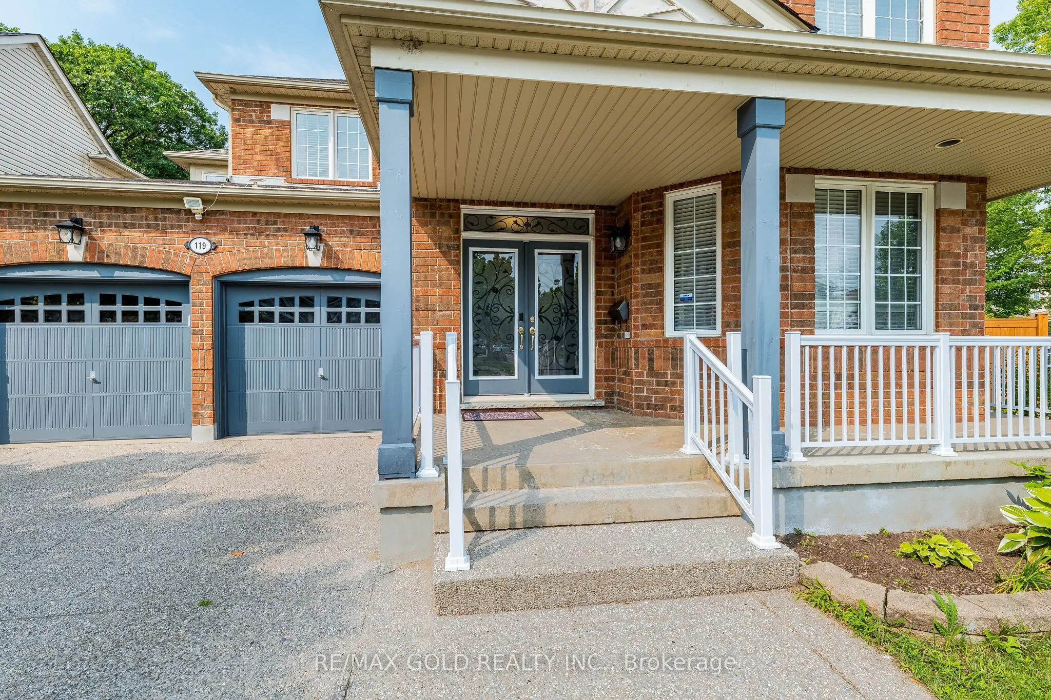 119 Glazebrook Crescent