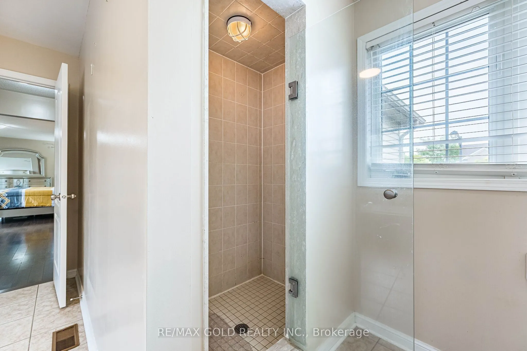 119 Glazebrook Crescent