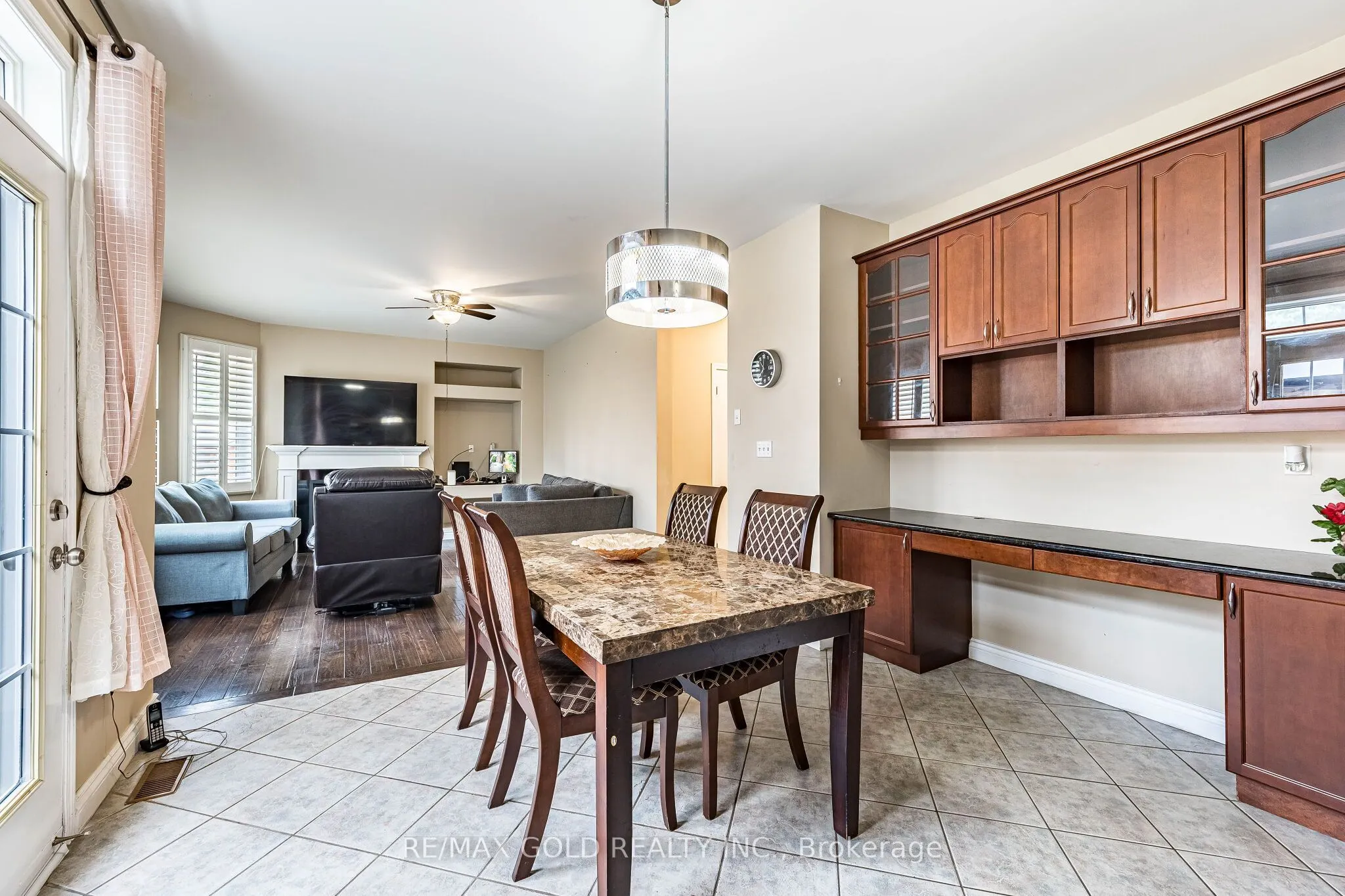 119 Glazebrook Crescent