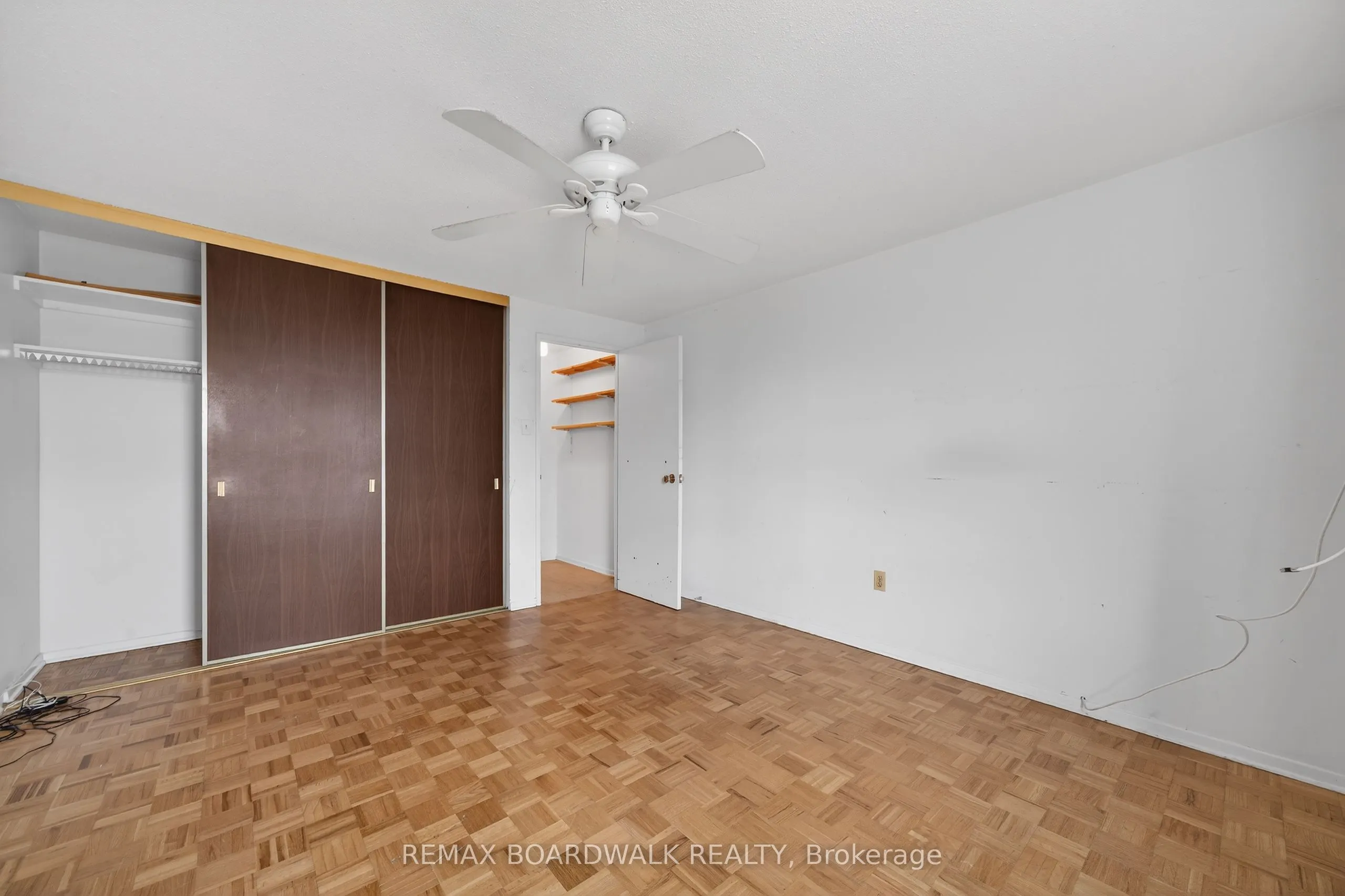 1356 Meadowlands Drive E #407