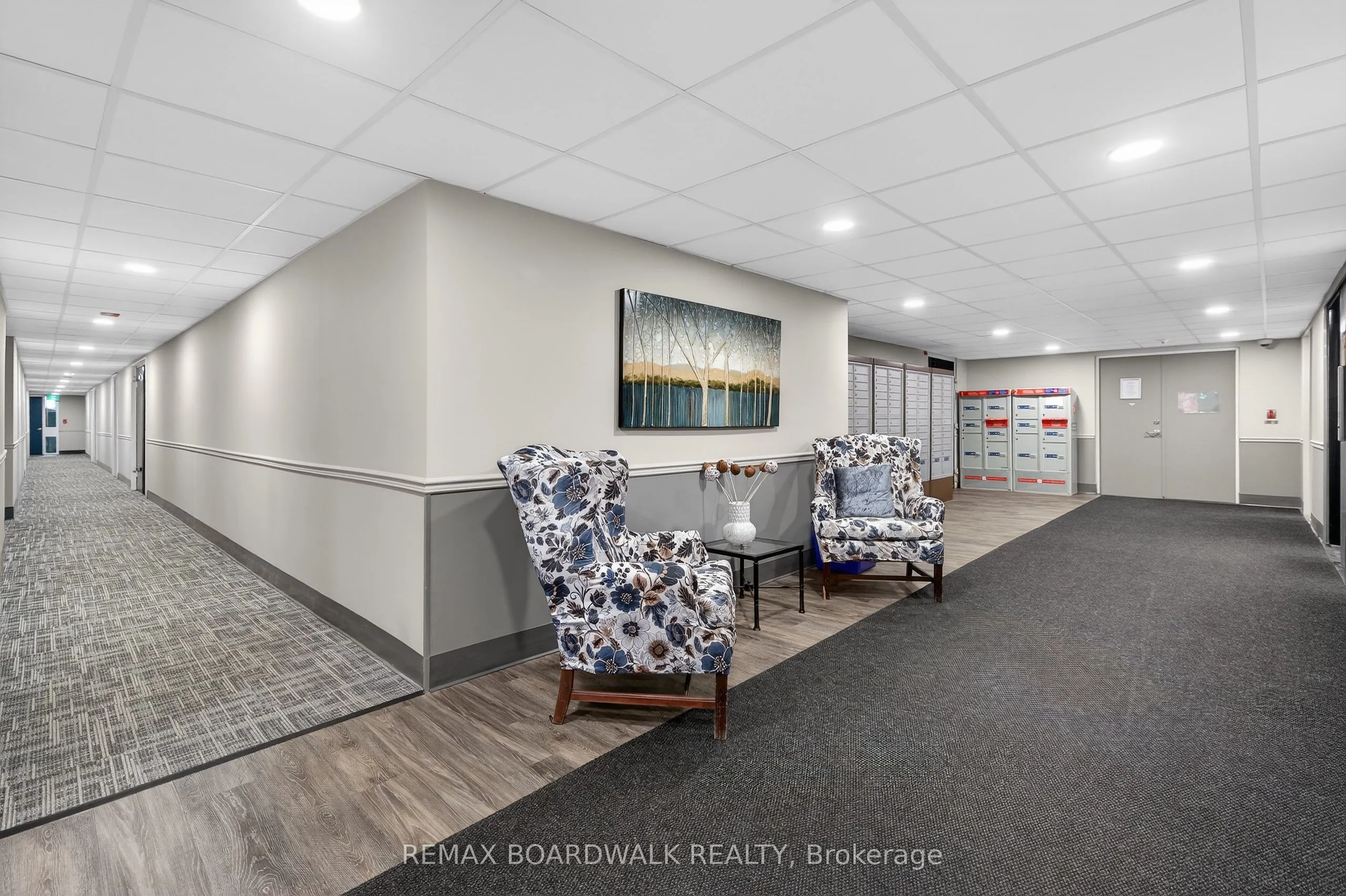 1356 Meadowlands Drive E #407