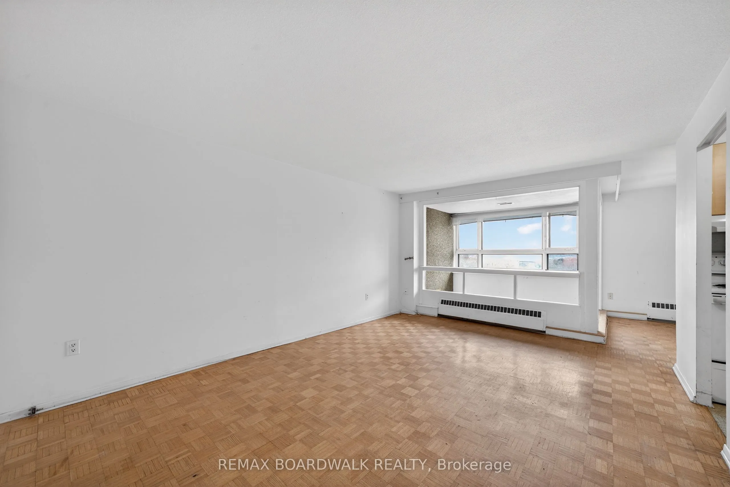 1356 Meadowlands Drive E #407