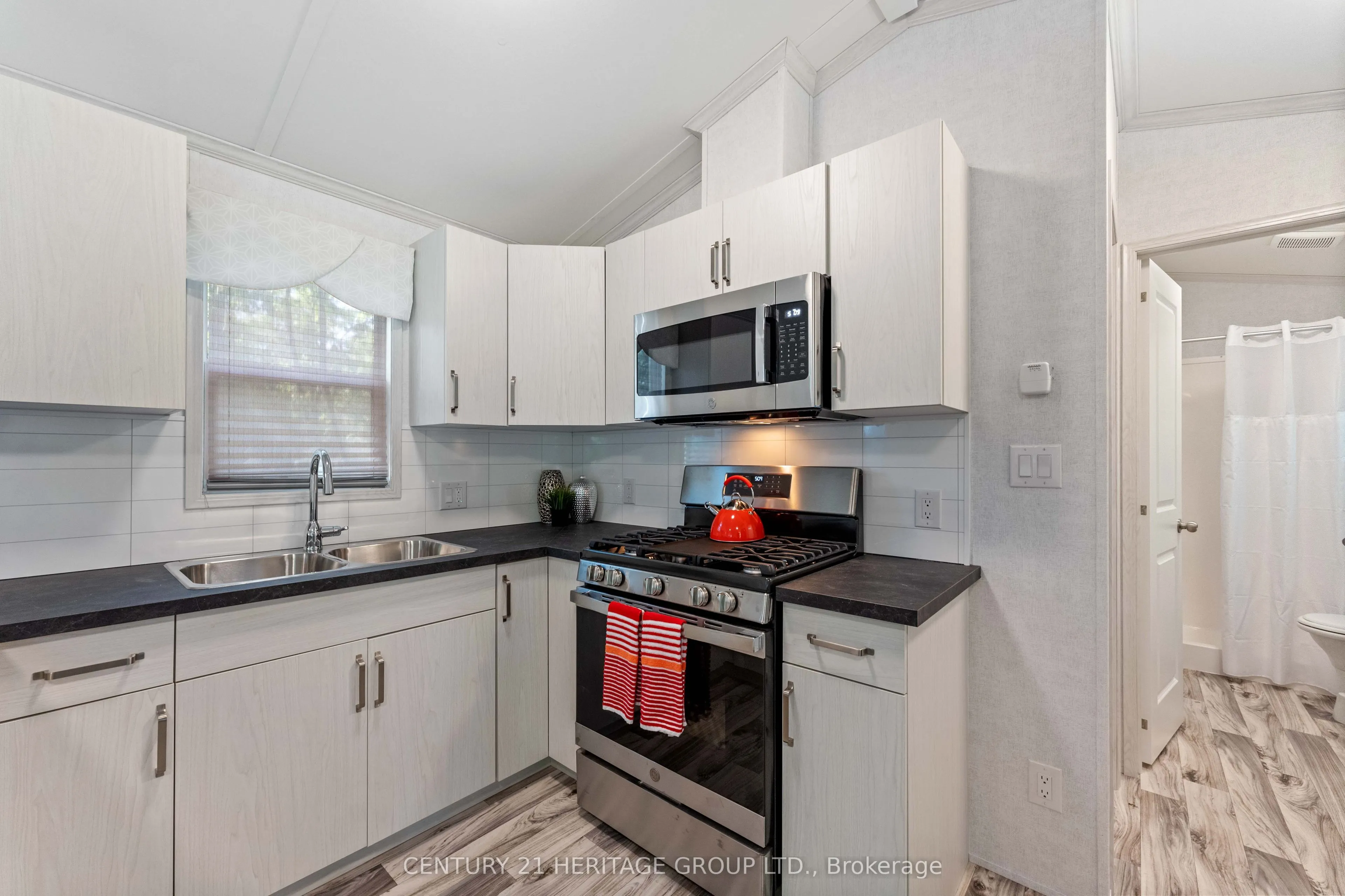 202 Hidden Glen Road ##4