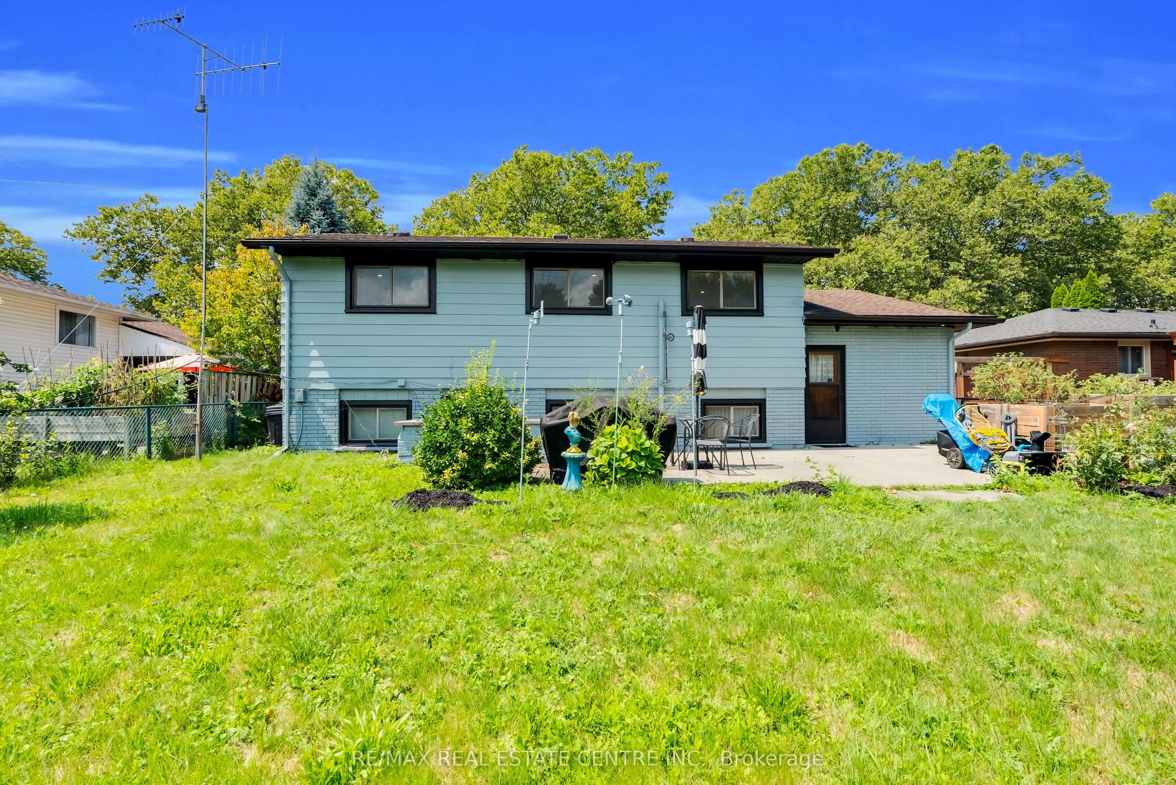 4448 Mitchell Avenue