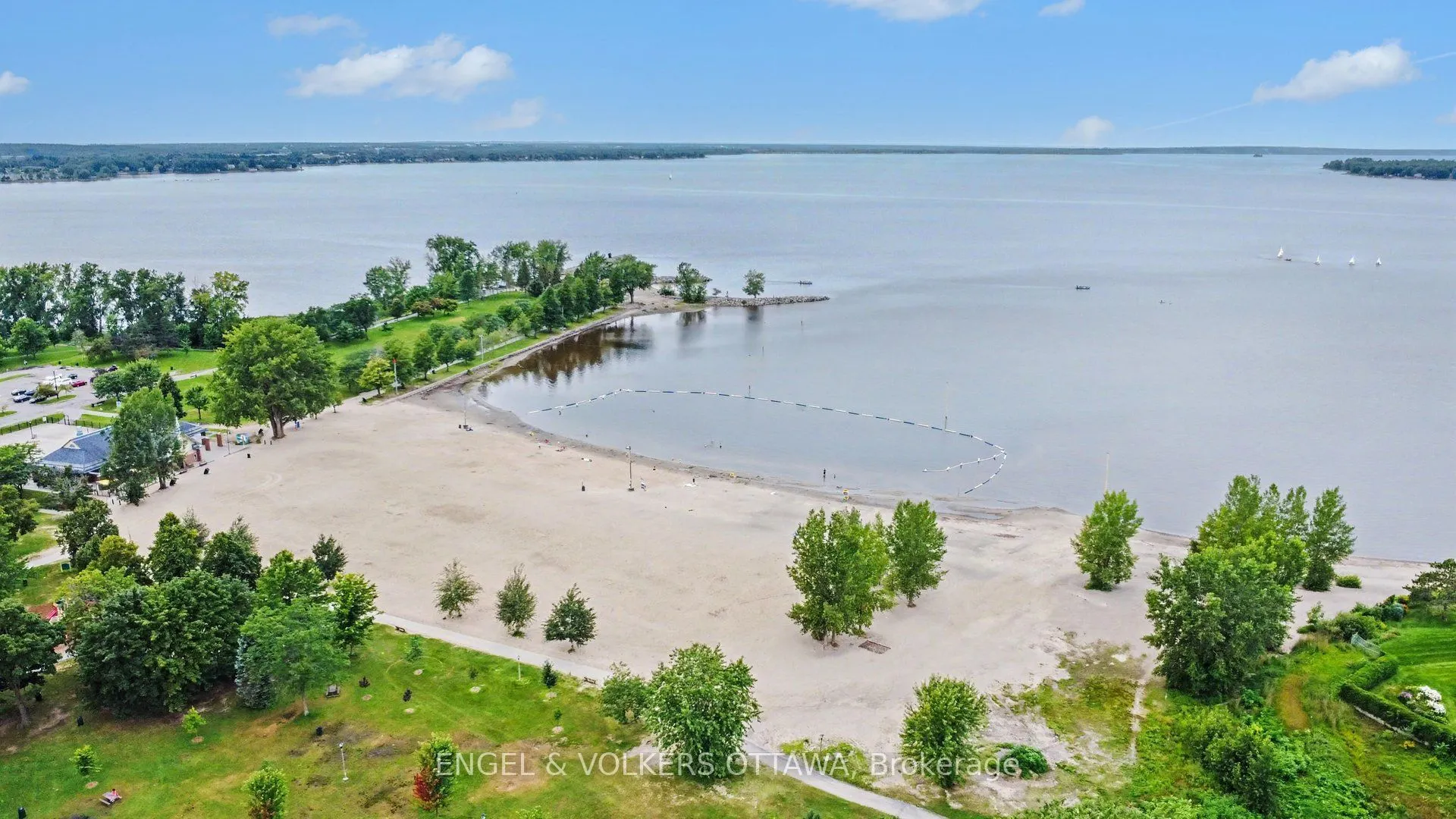 415 Greenview Avenue #1702