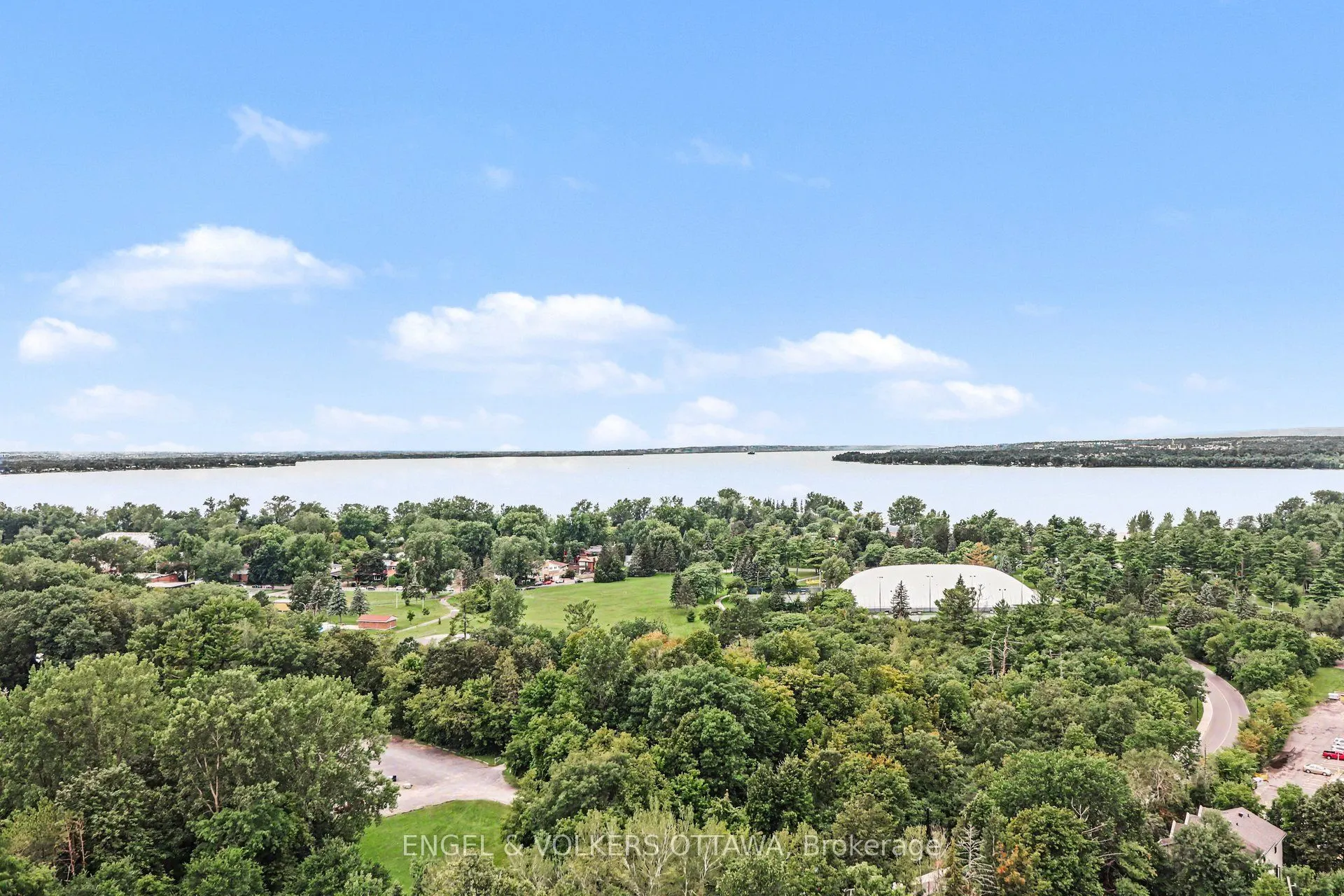 415 Greenview Avenue #1702