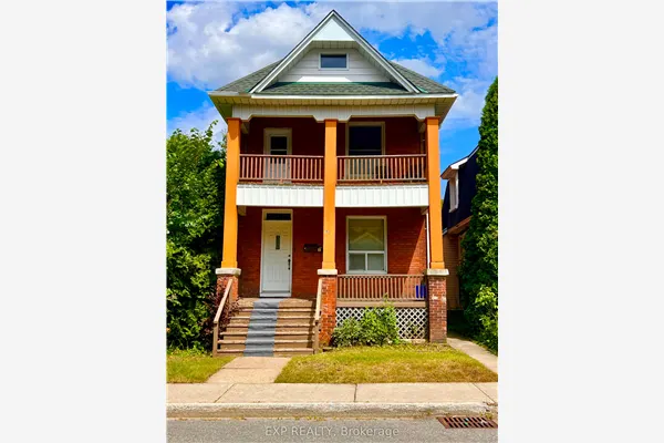 107 Spadina Avenue