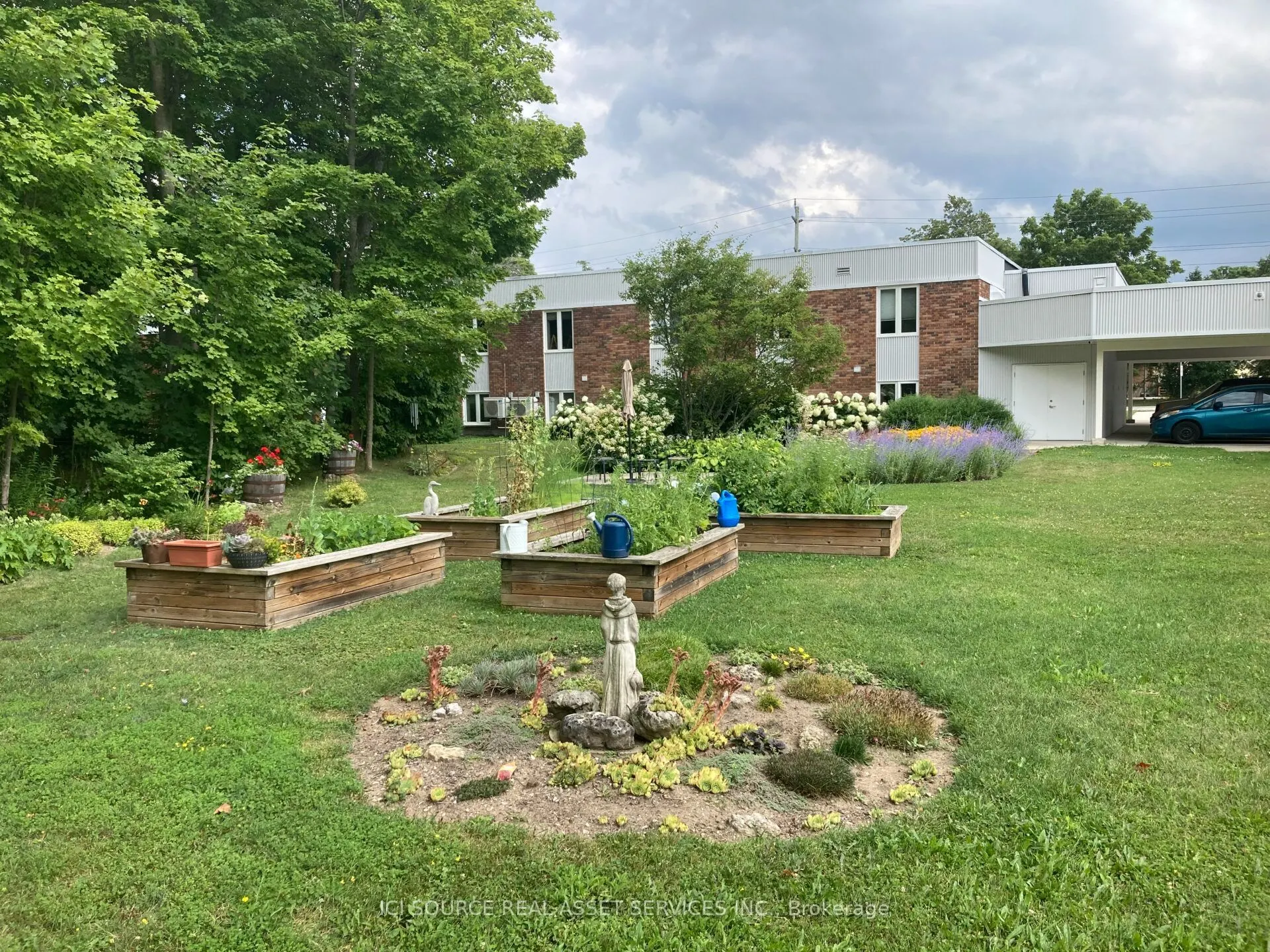 850 Alpha Street #101