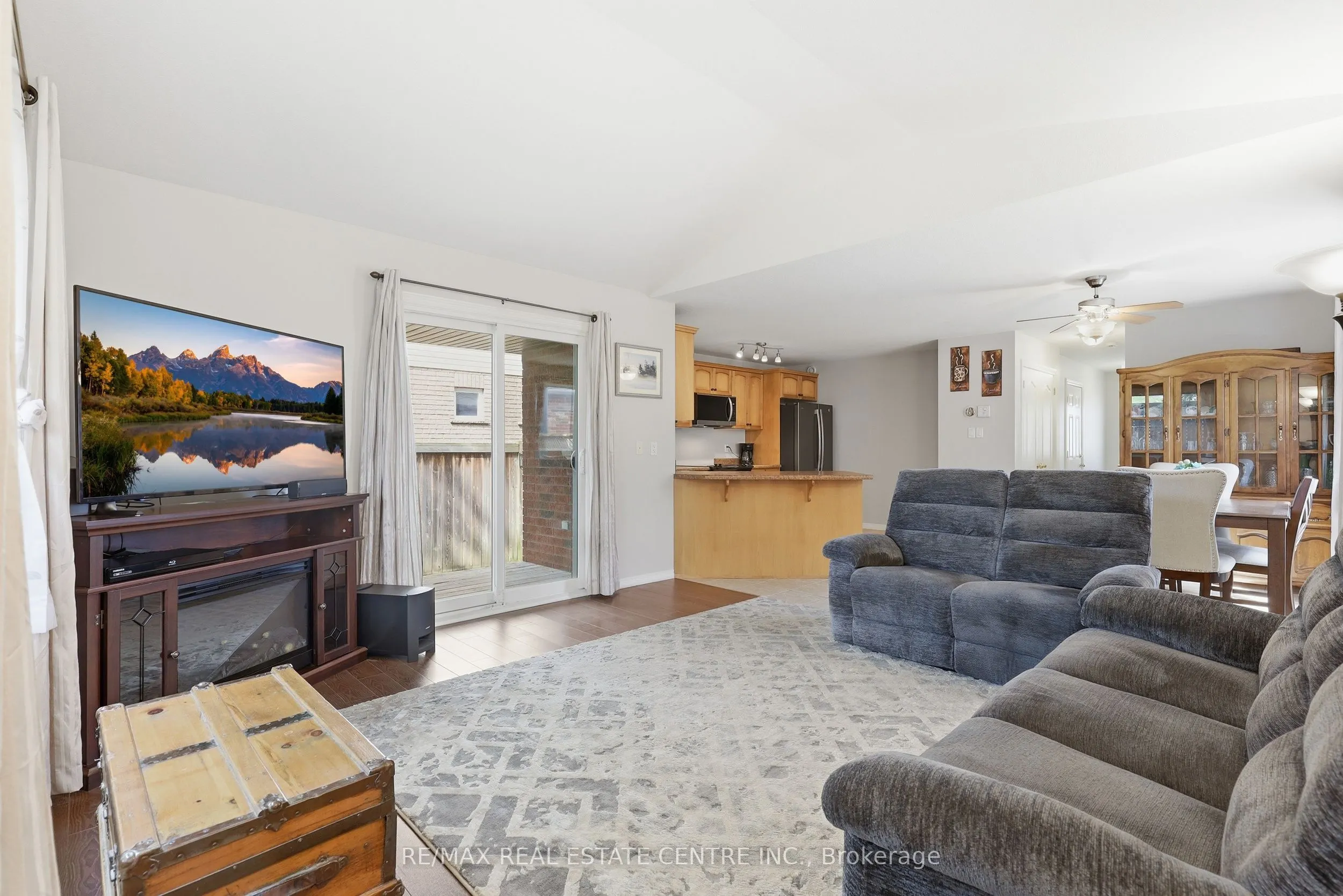 165 Silk Drive