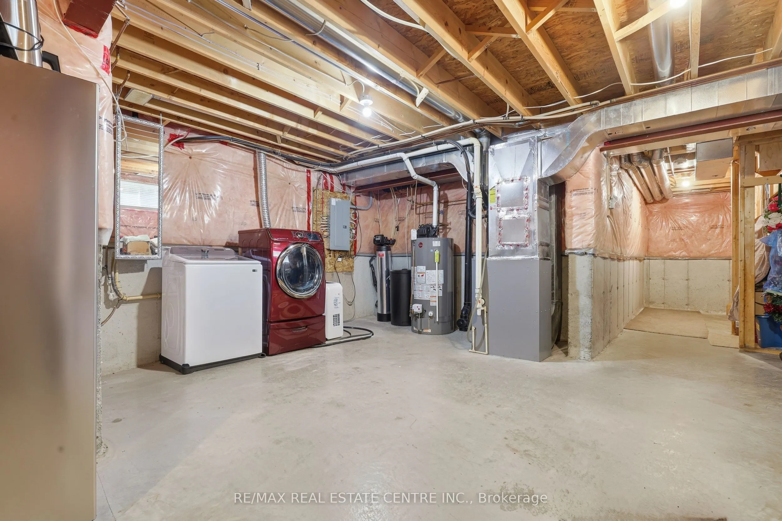 165 Silk Drive