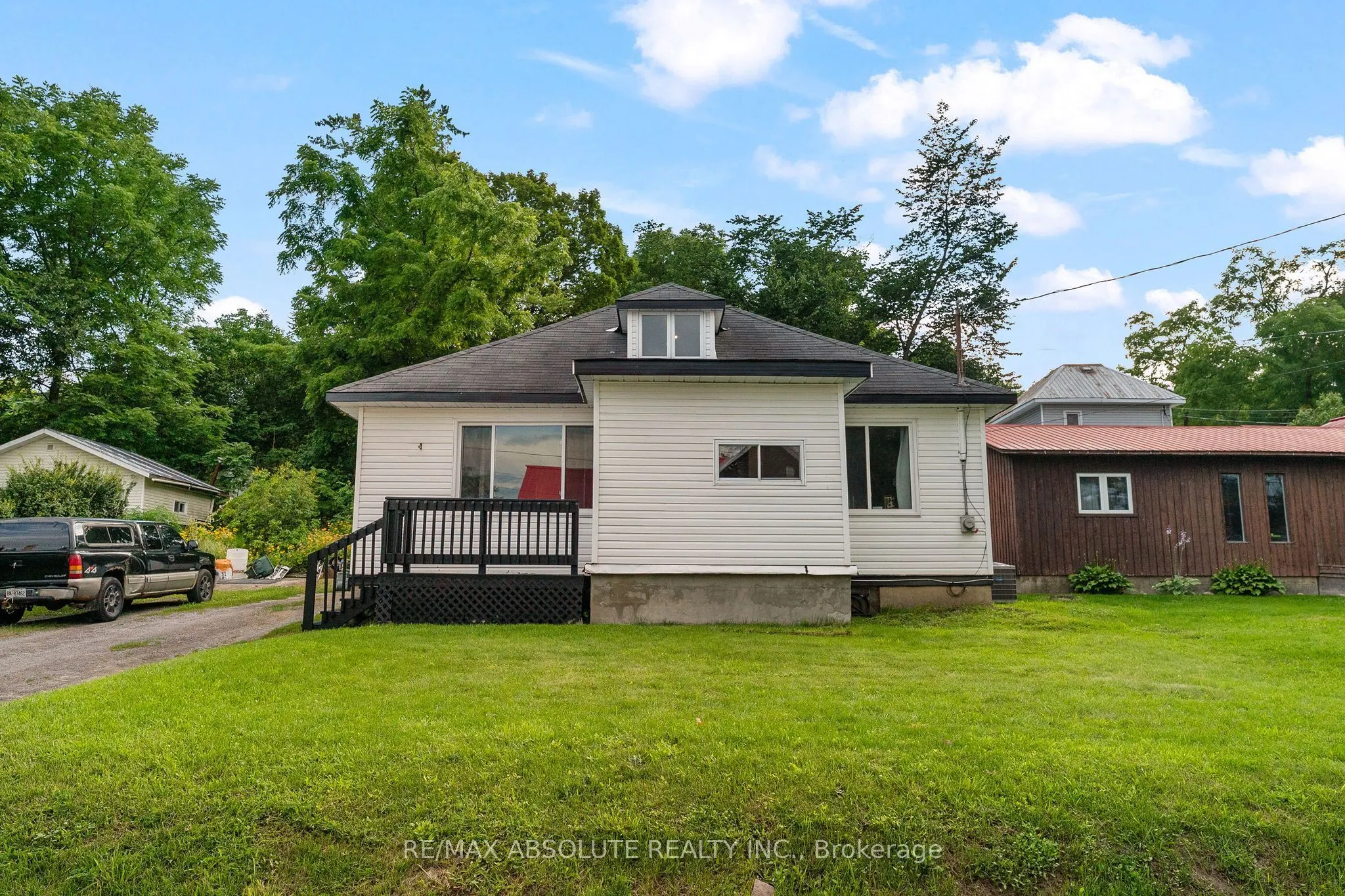 853 B River Road