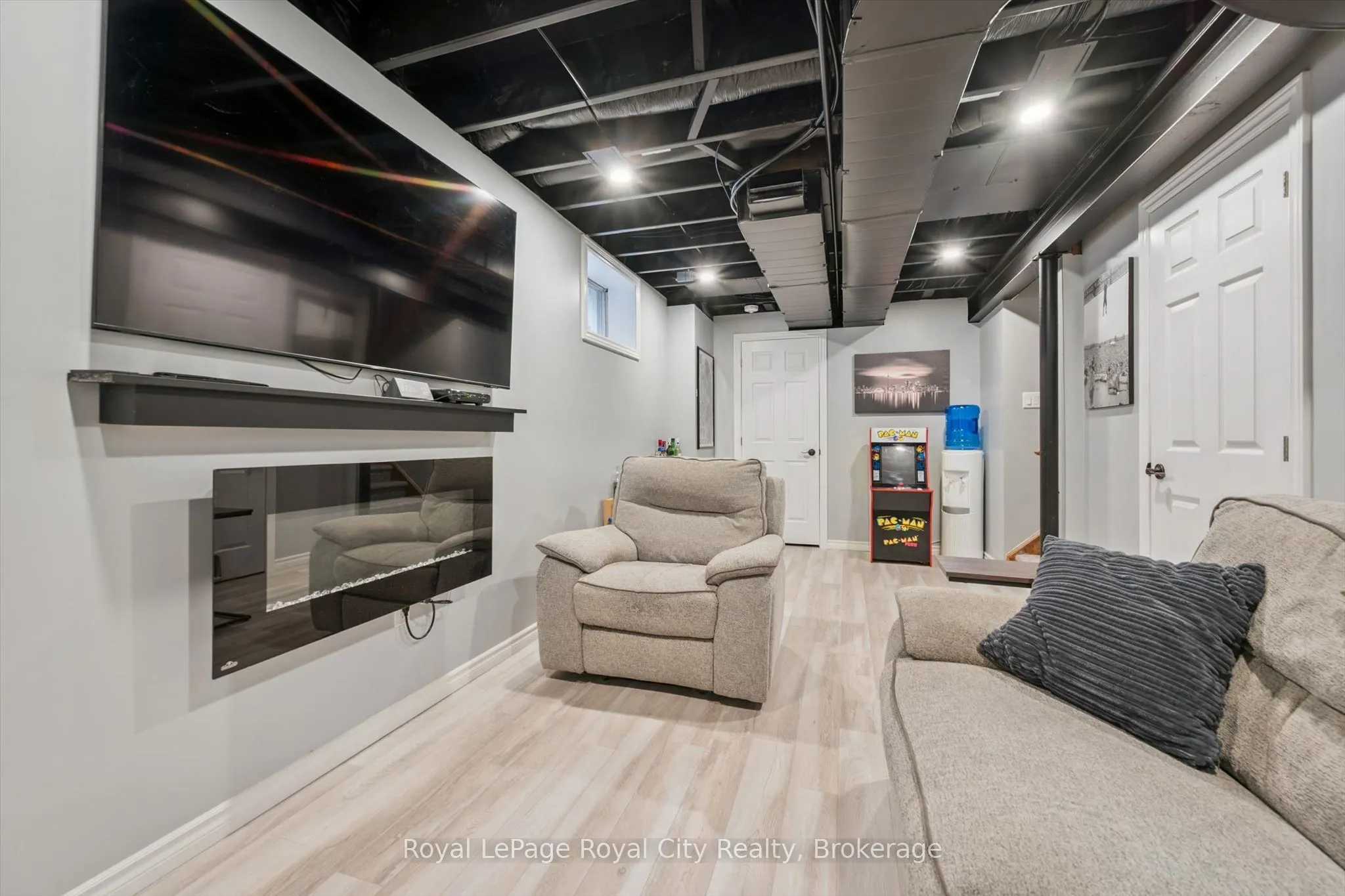 113 Courtney Street