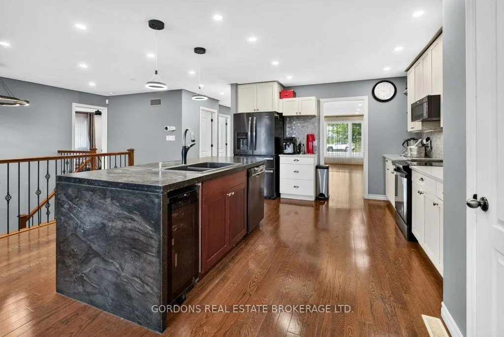 436 Bridge Street W