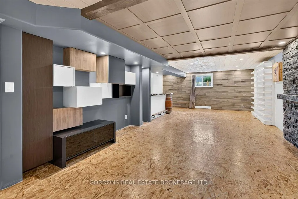 436 Bridge Street W