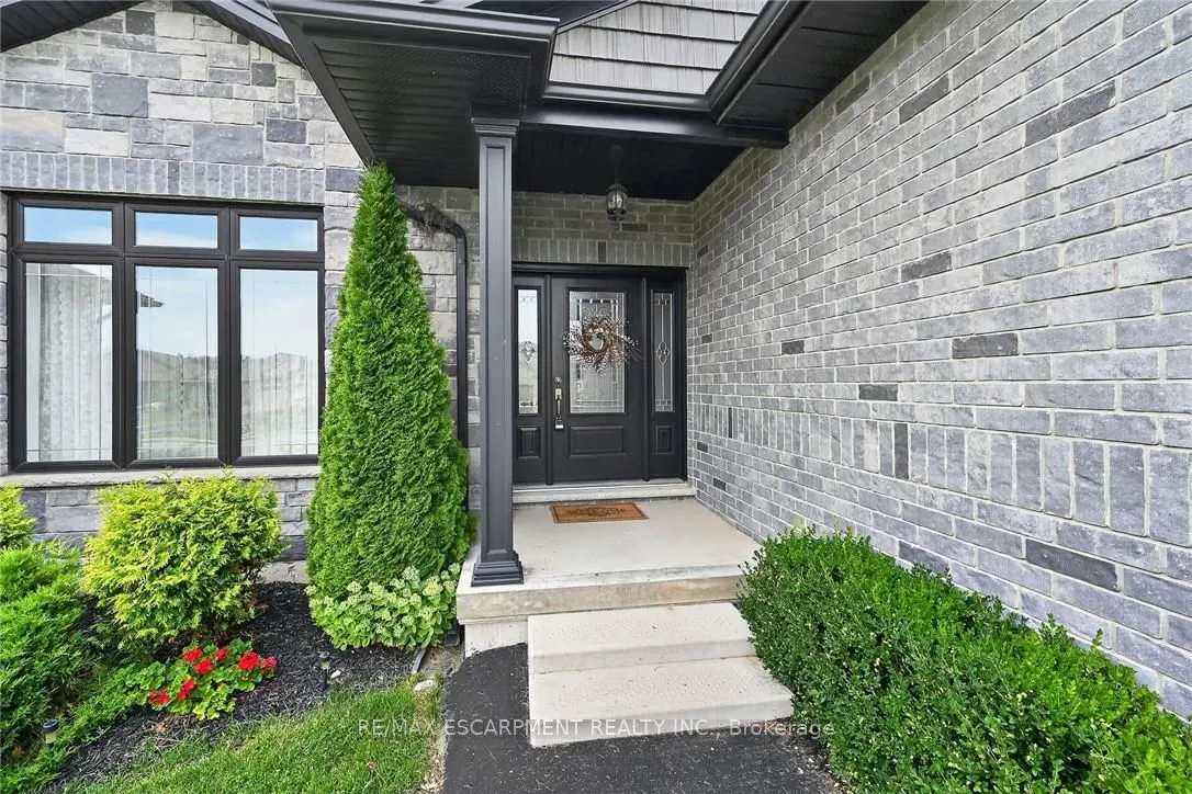 26 Stonebridge Place