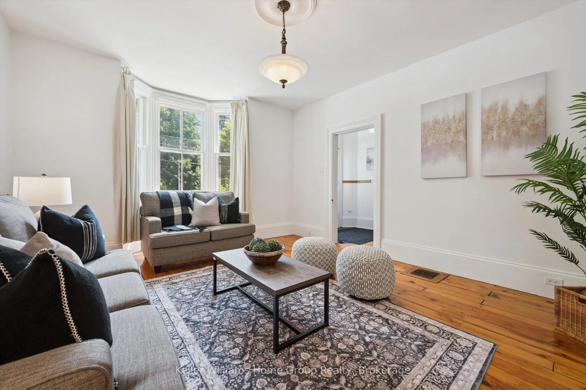 129 Suffolk Street W