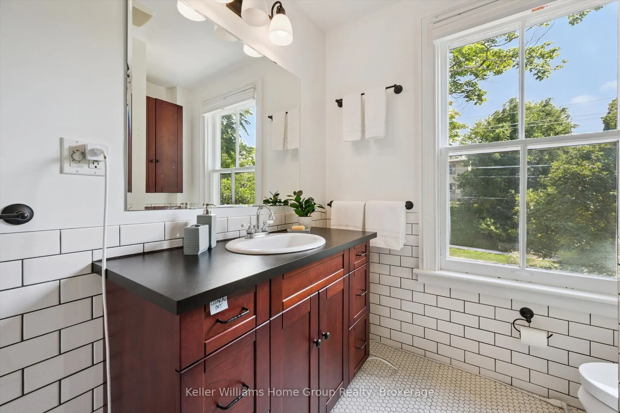 129 Suffolk Street W