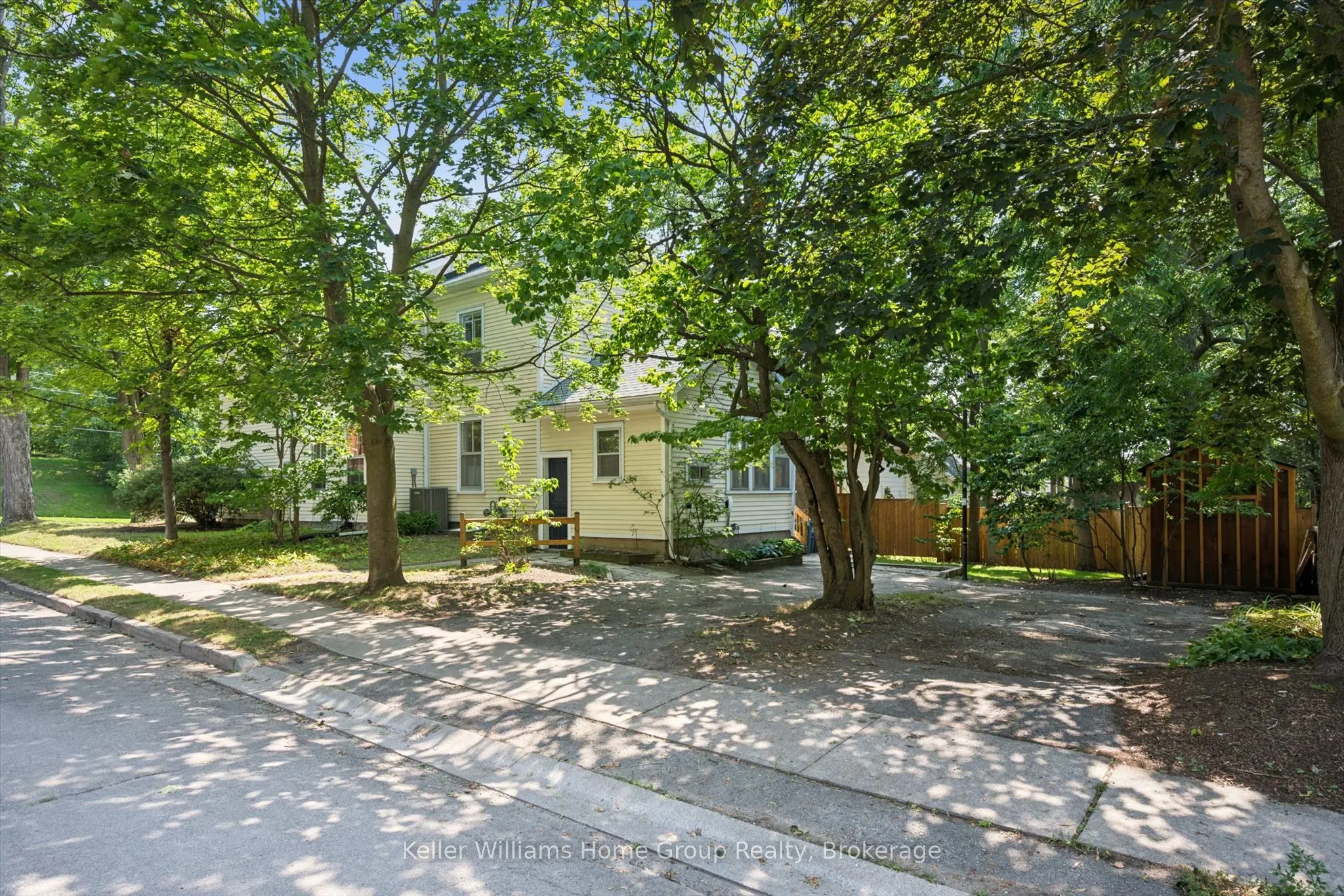 129 Suffolk Street W