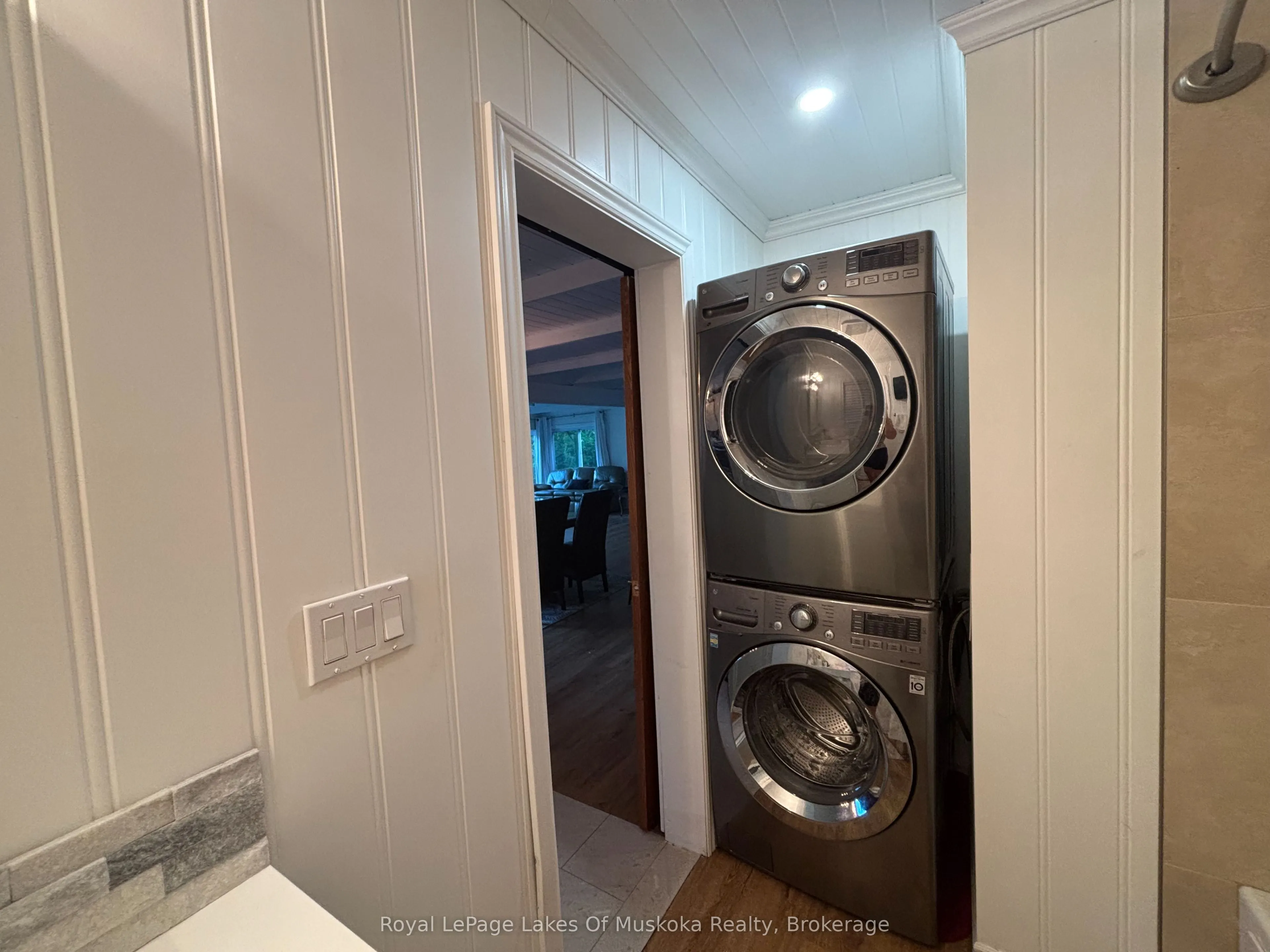 1052 Cove Road #1