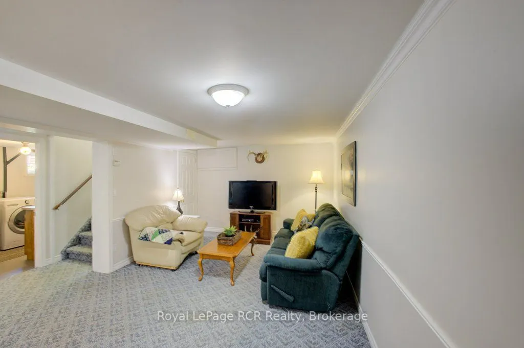 280 Domville Street
