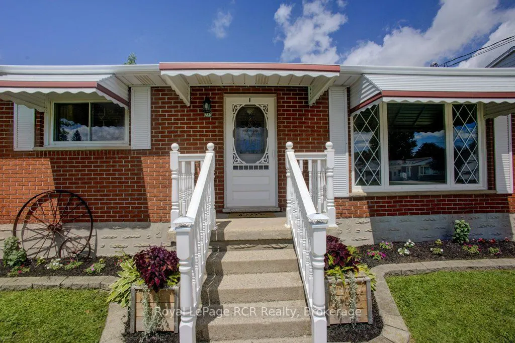 280 Domville Street