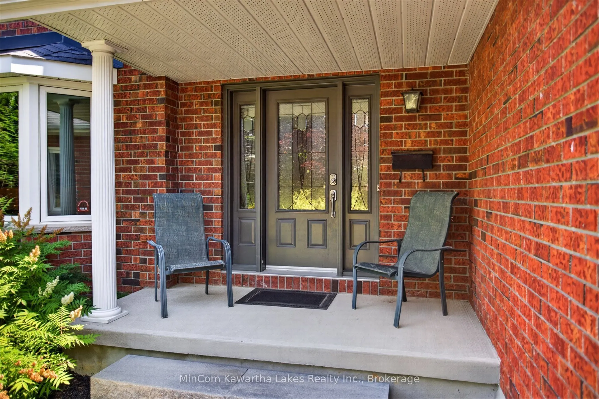 1947 PARKWOOD Circle