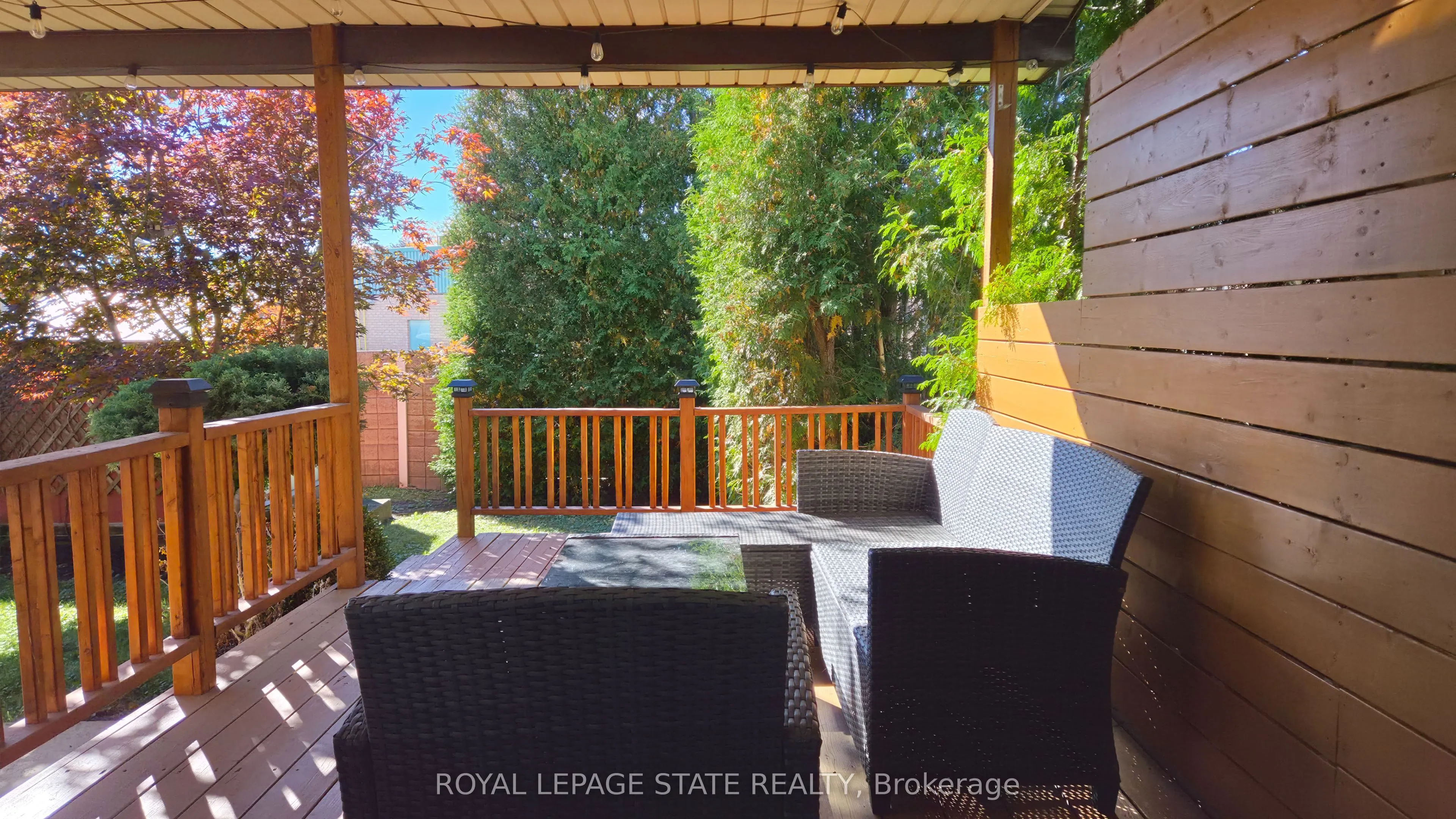 32 Silvervine Drive
