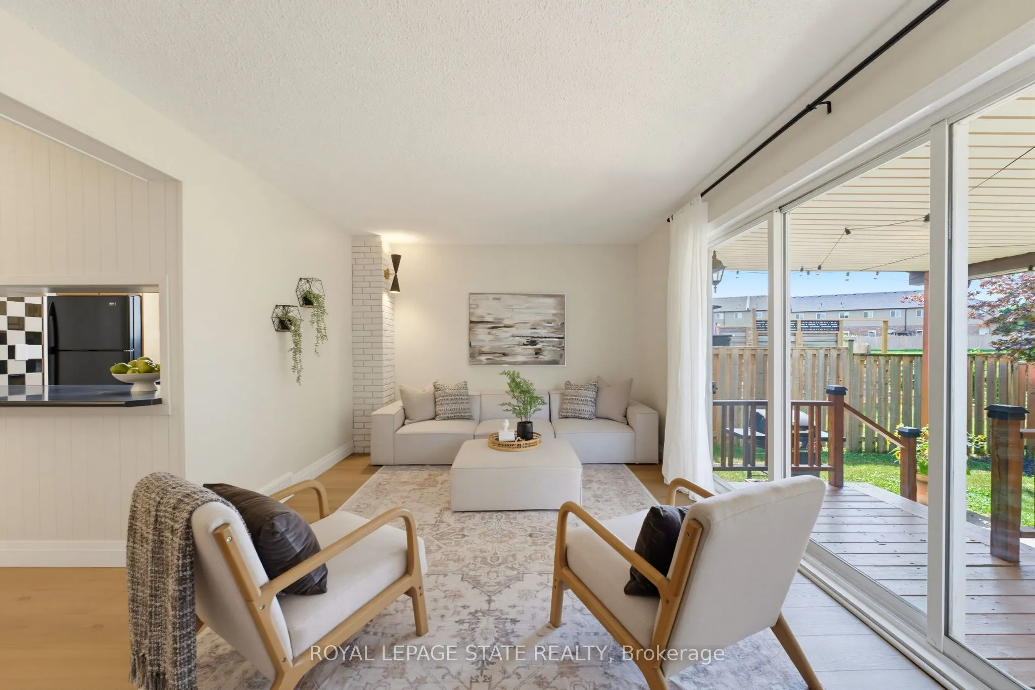 32 Silvervine Drive