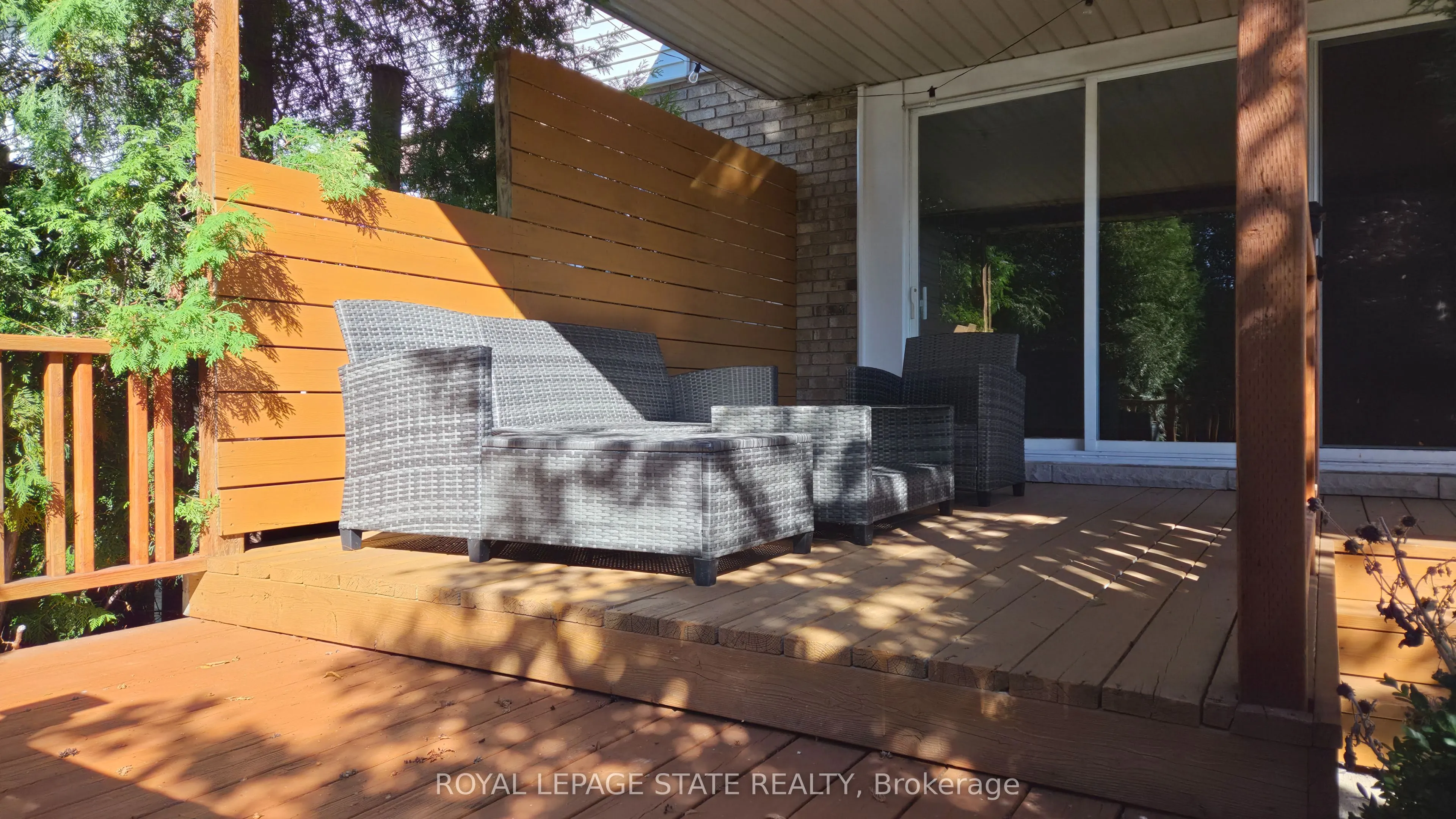32 Silvervine Drive