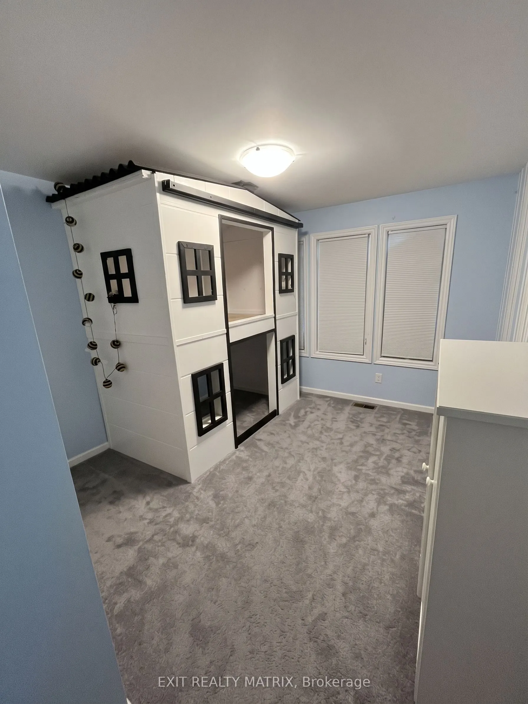 648 Decoeur Drive