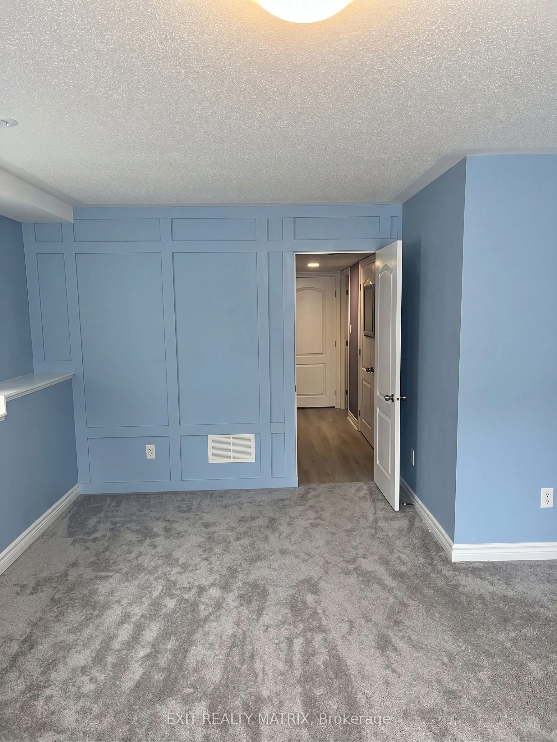 648 Decoeur Drive