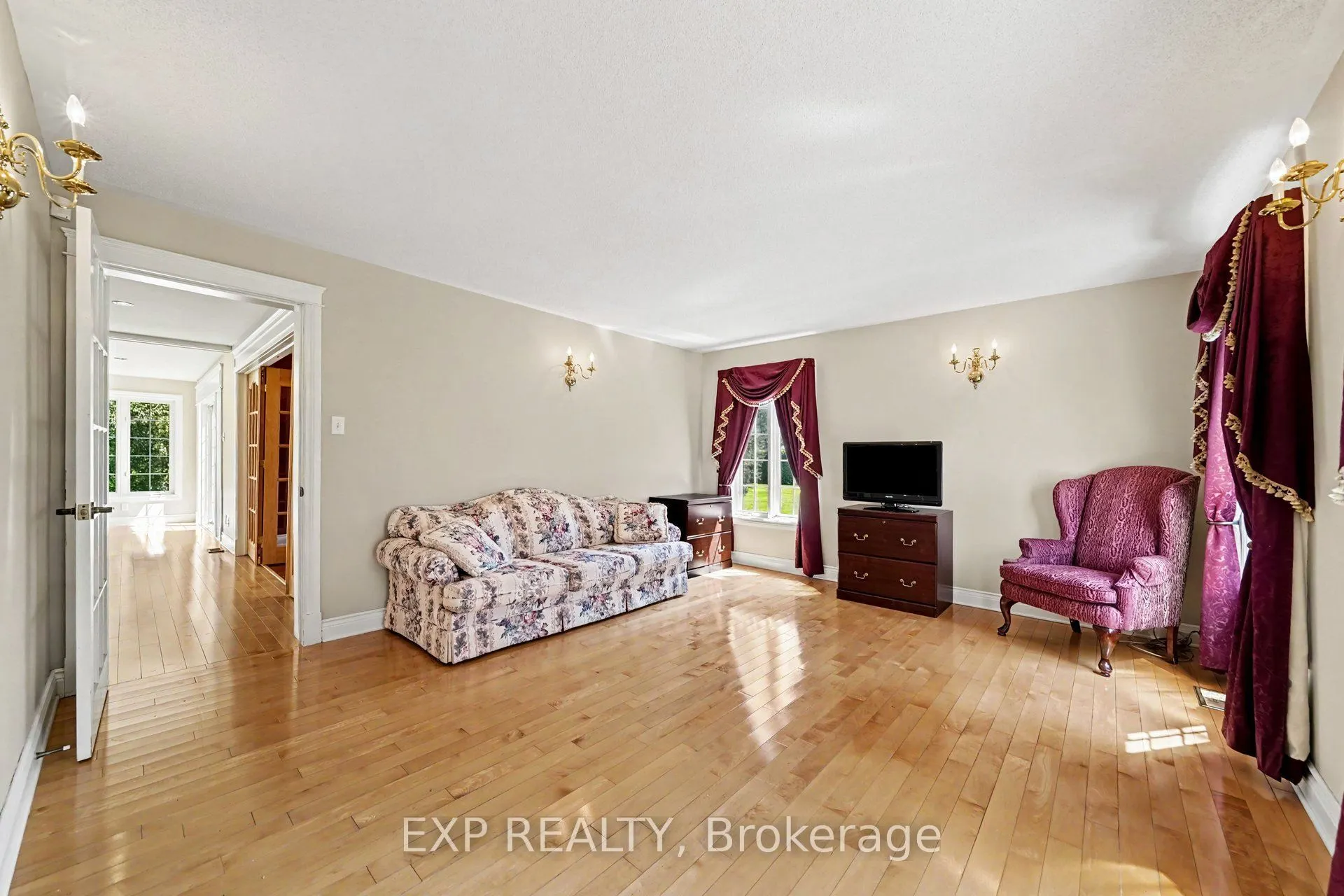 1007 St Pierre Road