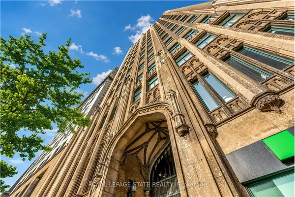36 James Street S
