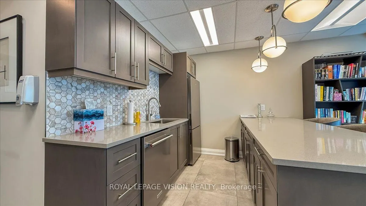 120 Summersides Boulevard #207