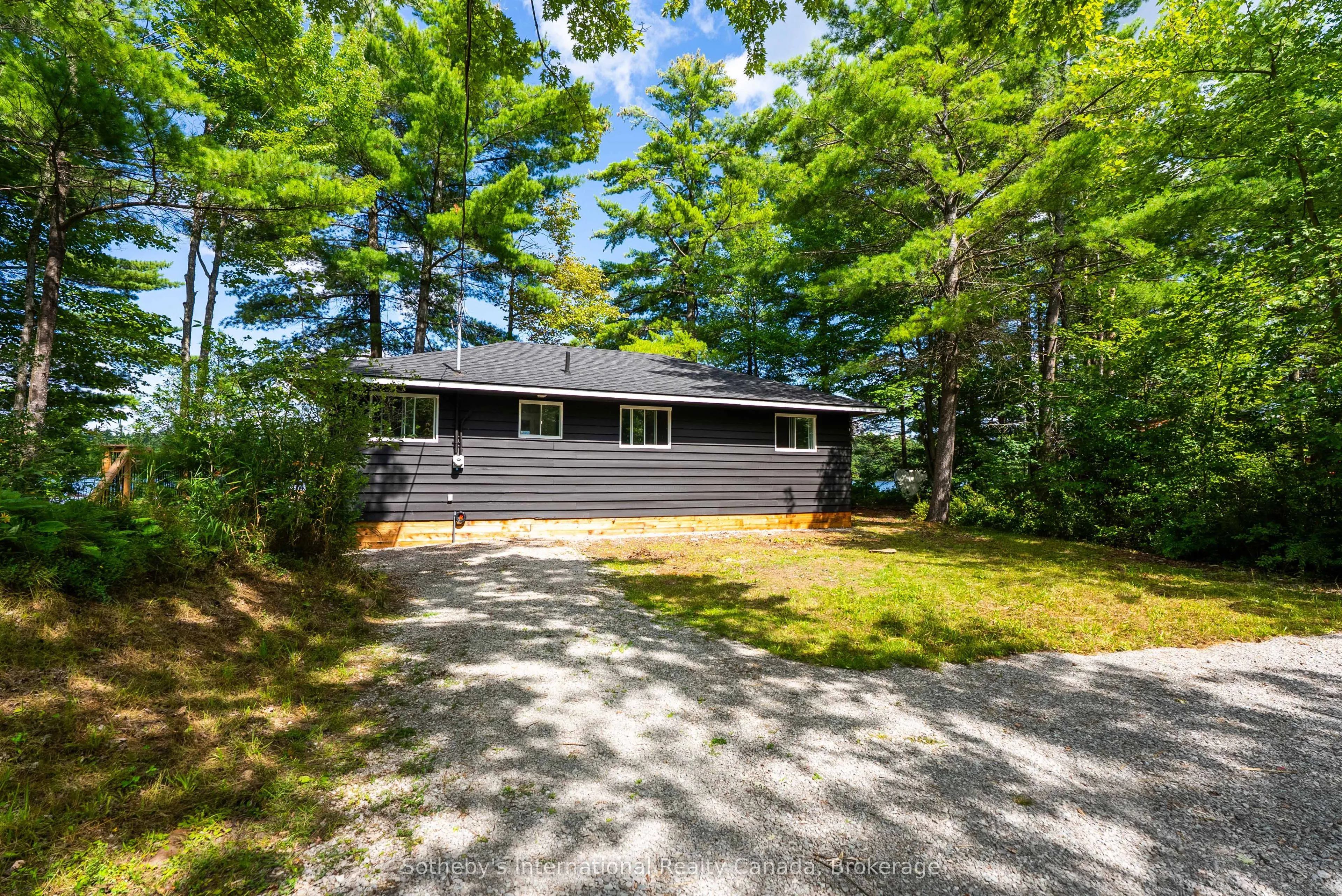 1055 West Bank Drive #COTTAGE