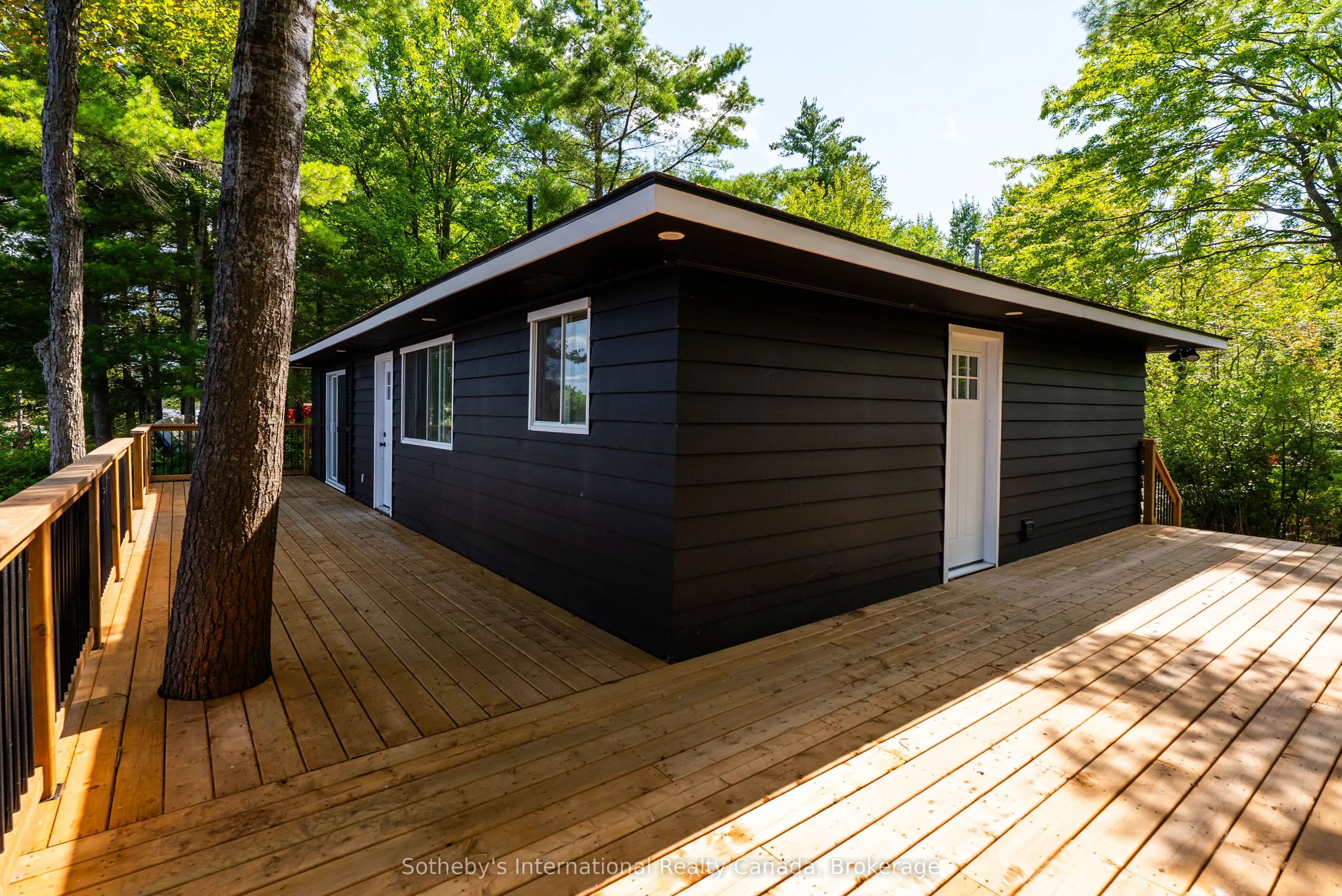 1055 West Bank Drive #COTTAGE