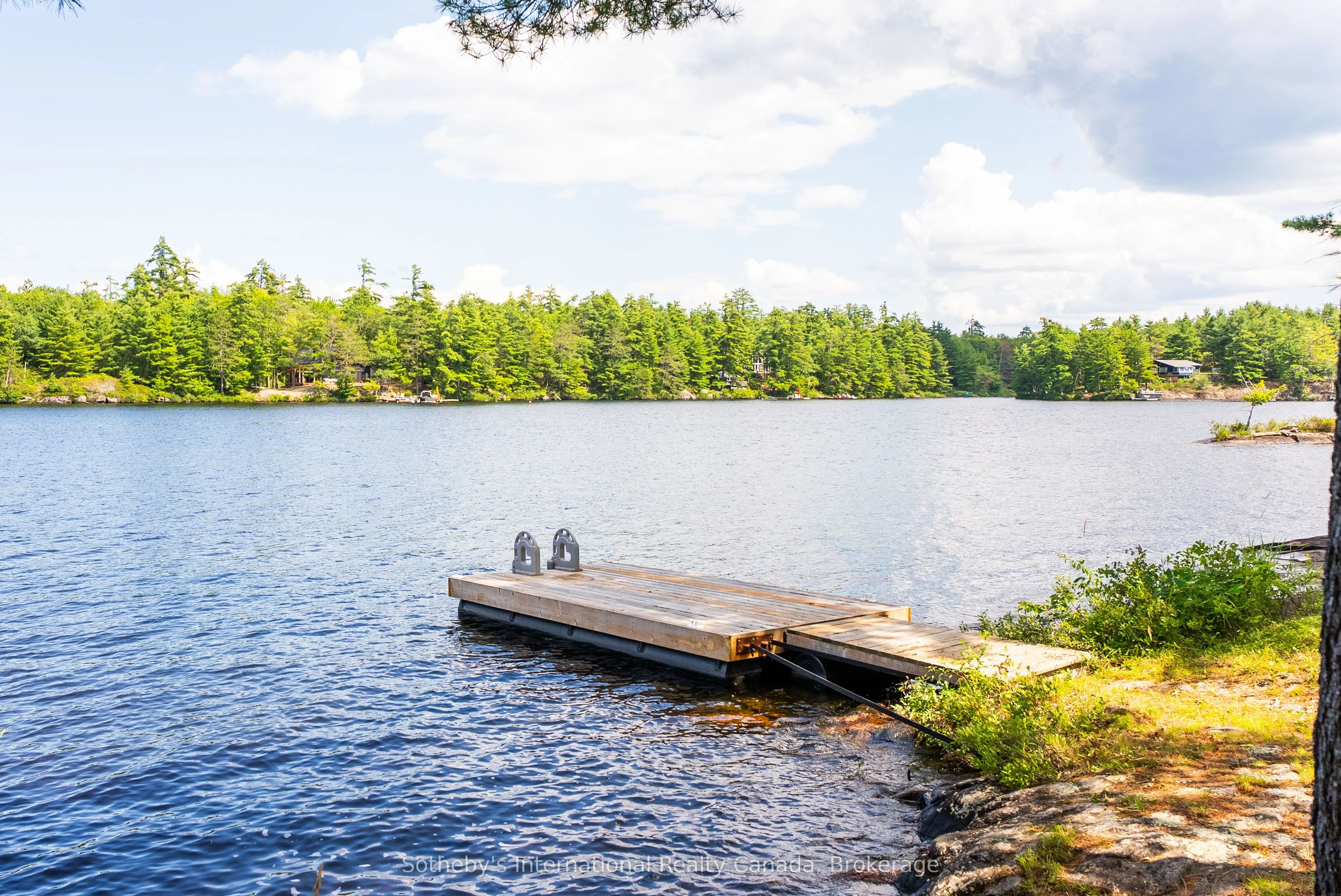 1055 West Bank Drive #COTTAGE