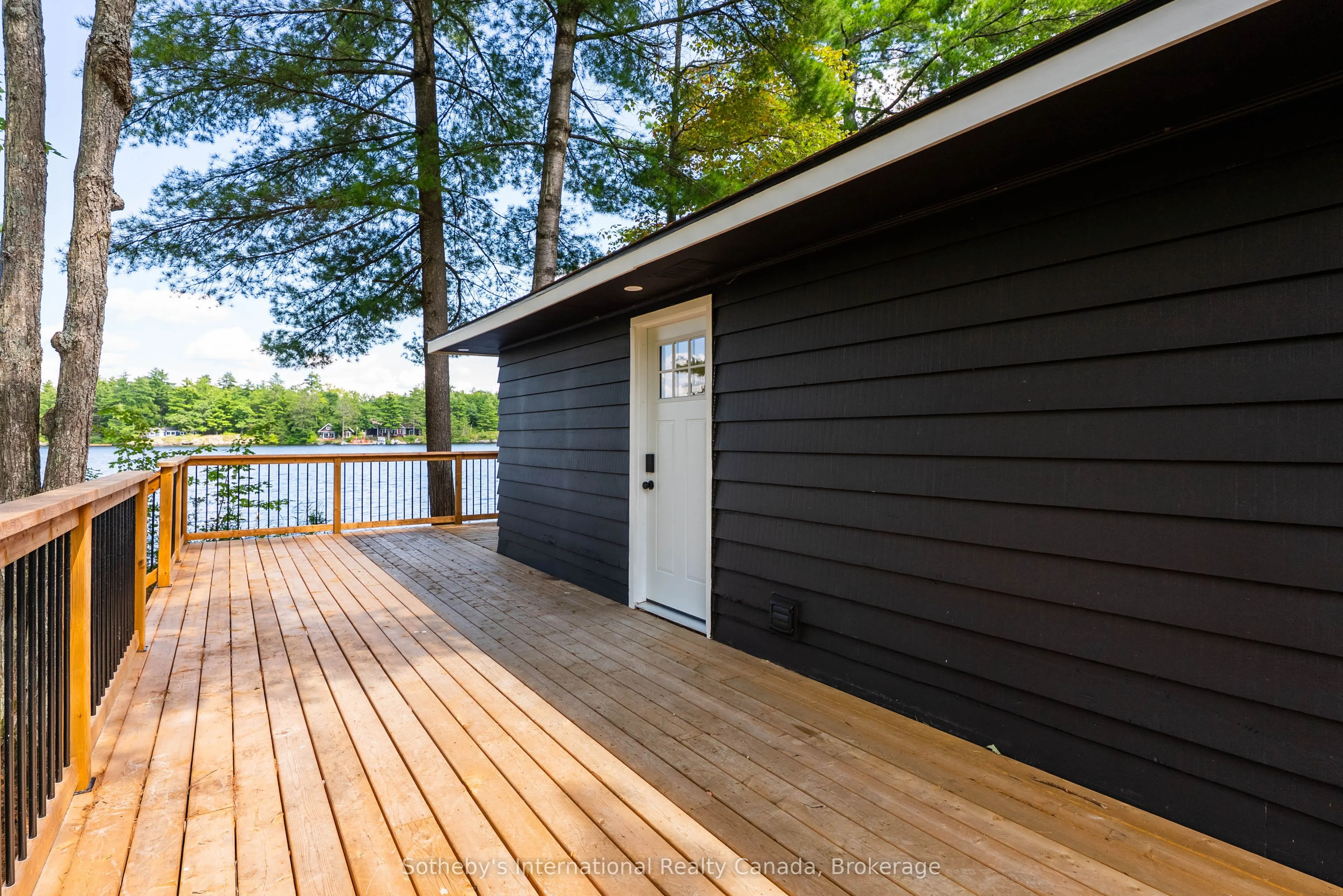 1055 West Bank Drive #COTTAGE