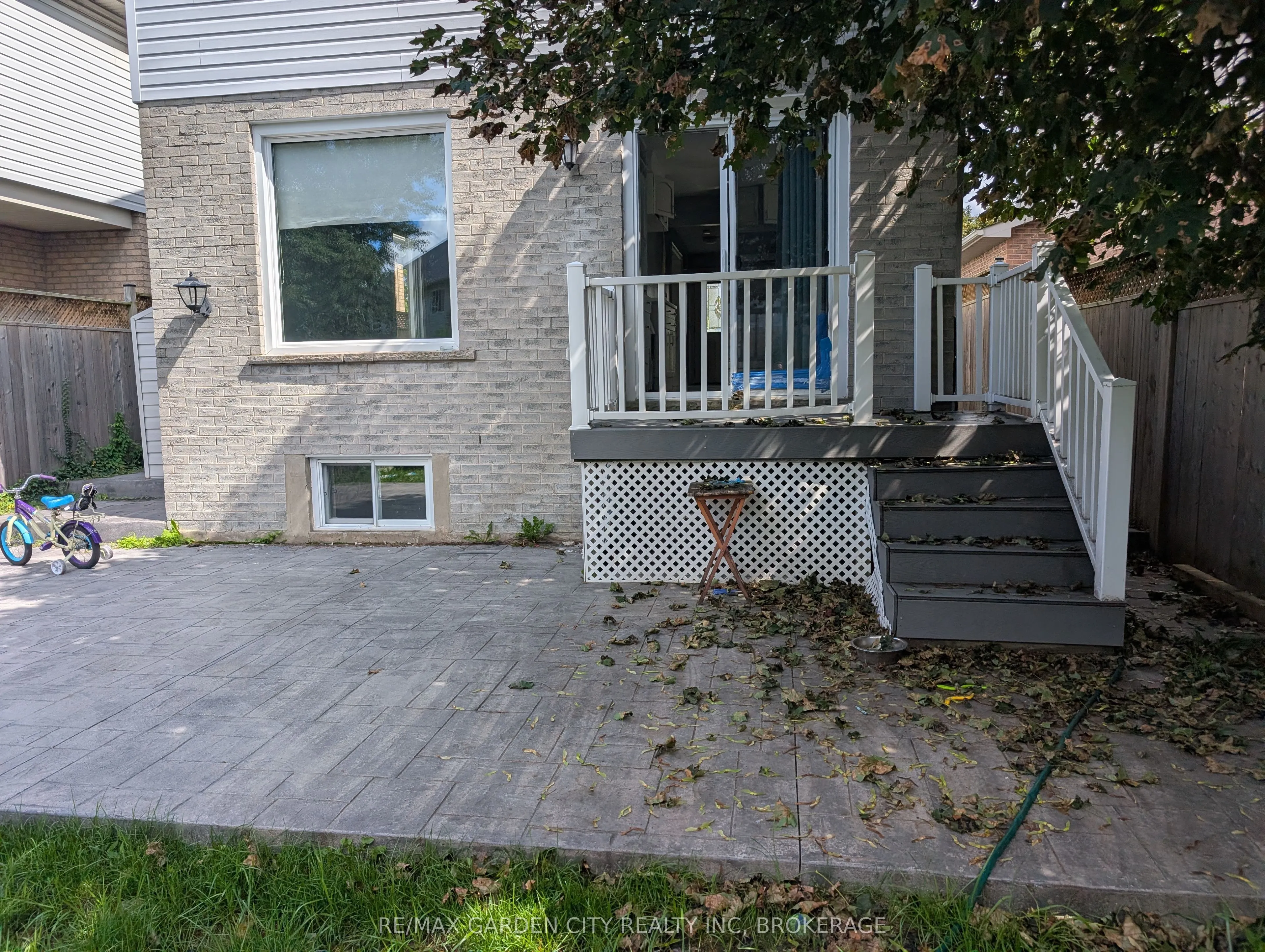 158 SUMMERS Drive
