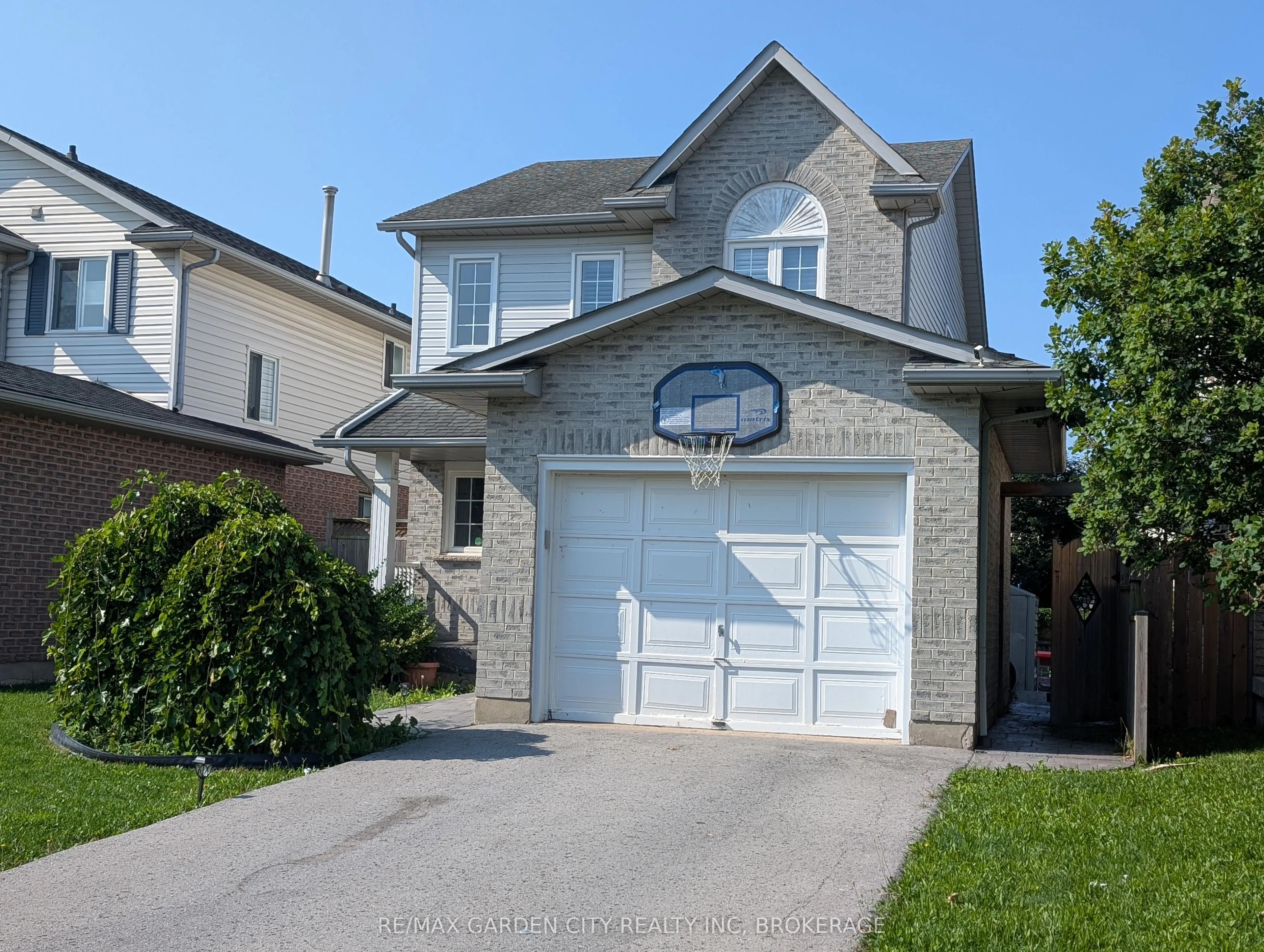 158 SUMMERS Drive