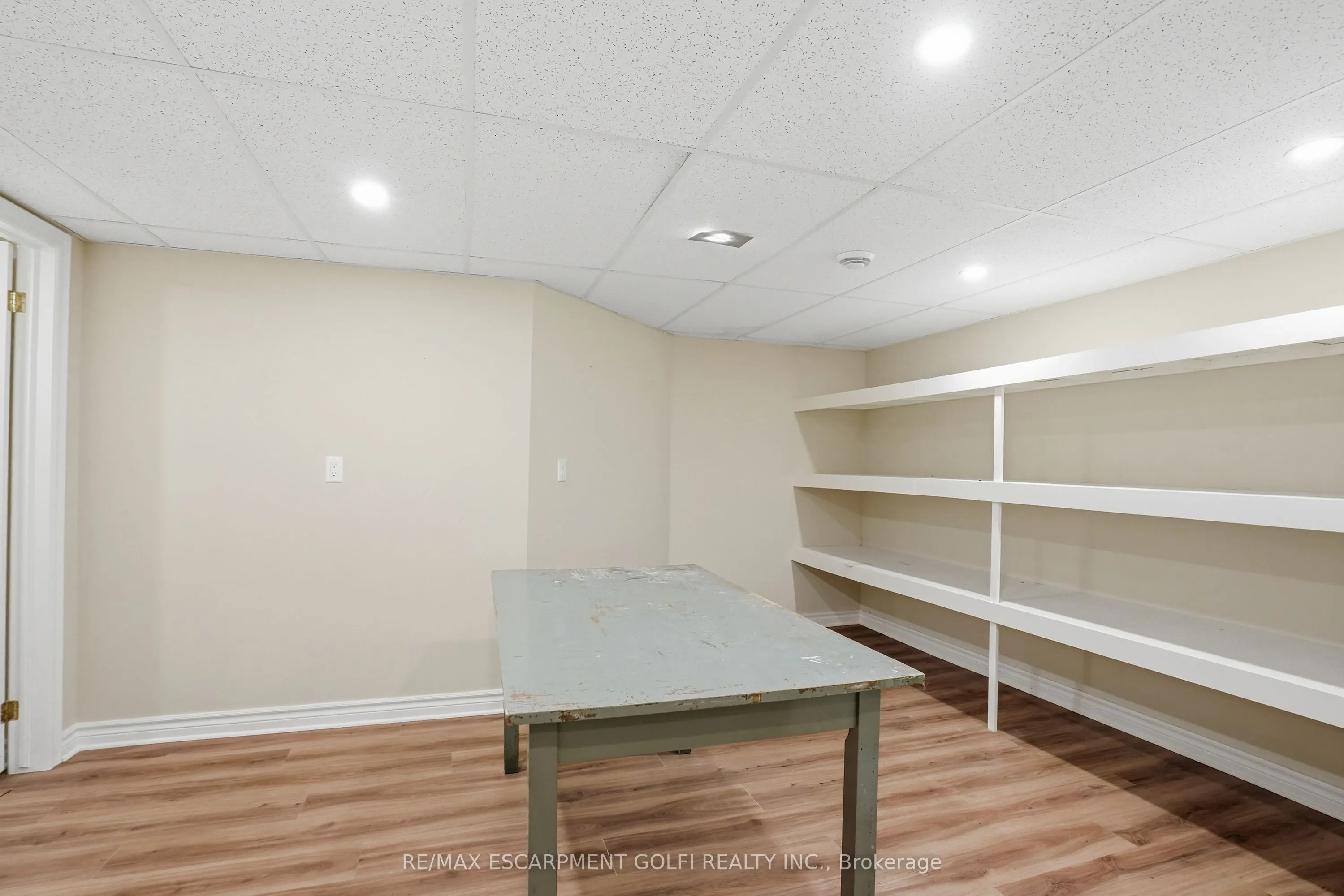58 Glendale Avenue #12